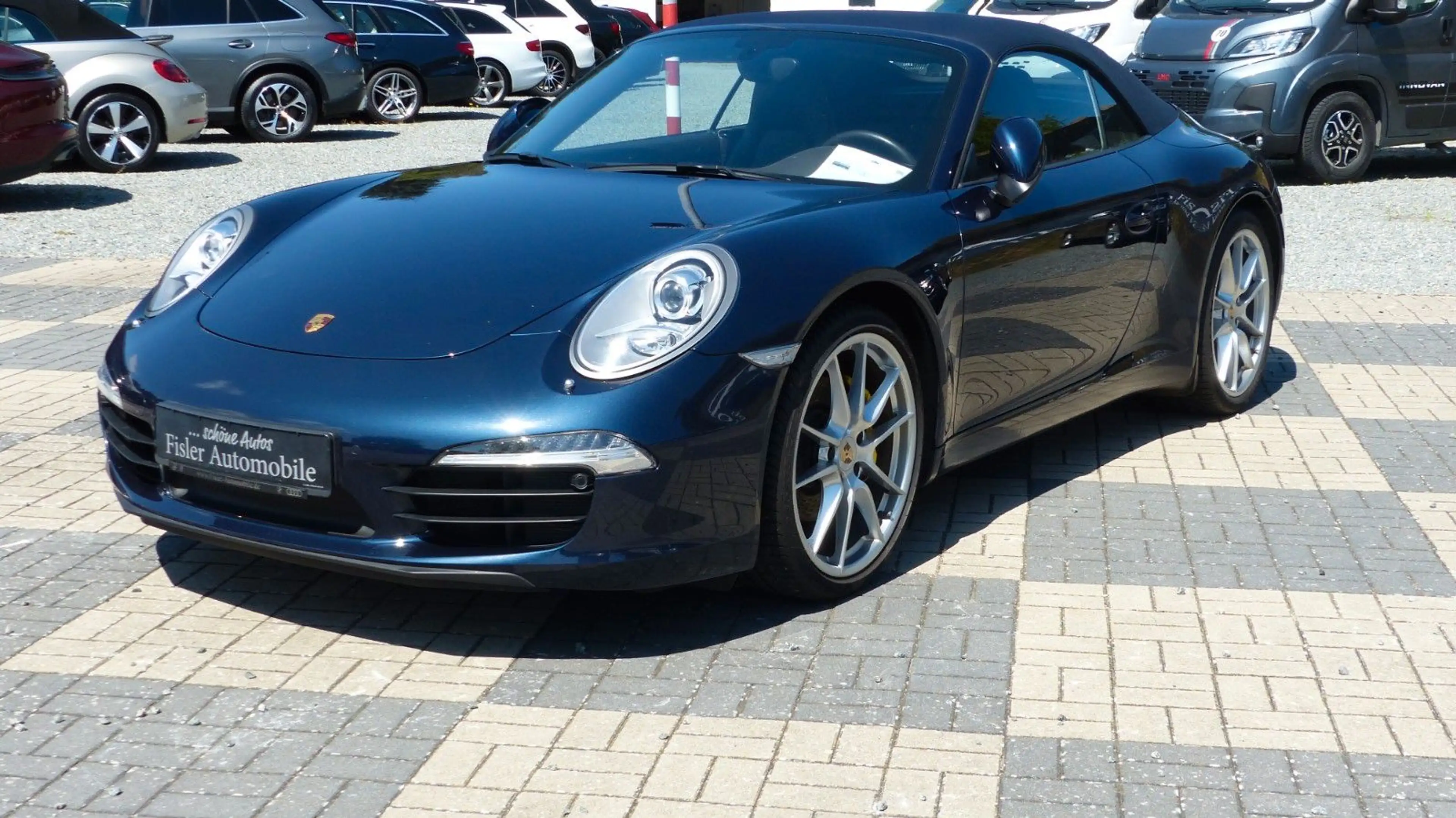 Porsche 911 Carrera Cabriolet tolle Farbkombi wenig KM — photo 22