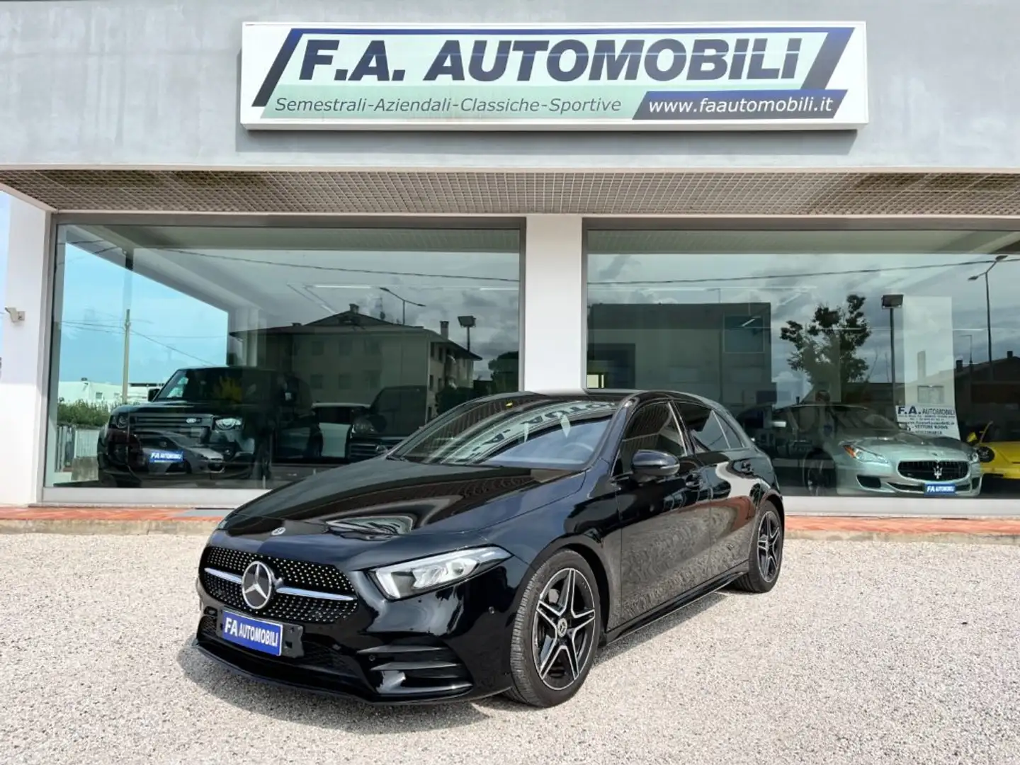 Mercedes-Benz A 180 d Automatic Premium AMG *MOTORE MERCEDES* Nero - 1