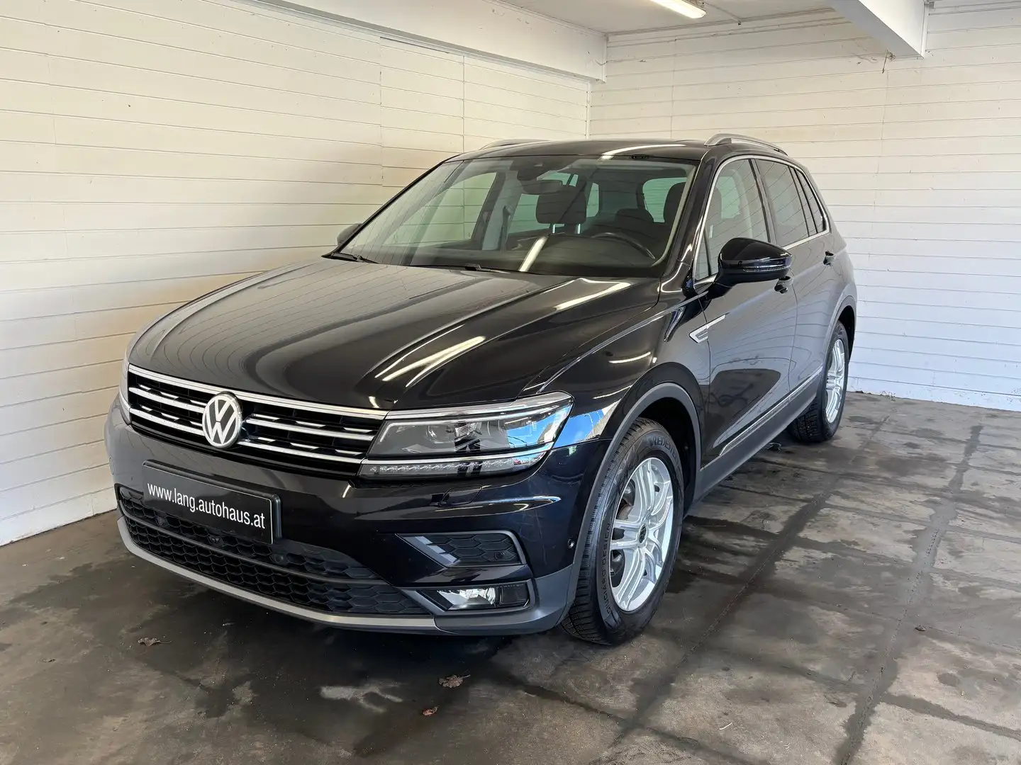 Volkswagen Tiguan Sky TSI ACT OPF DSG Schwarz - 1