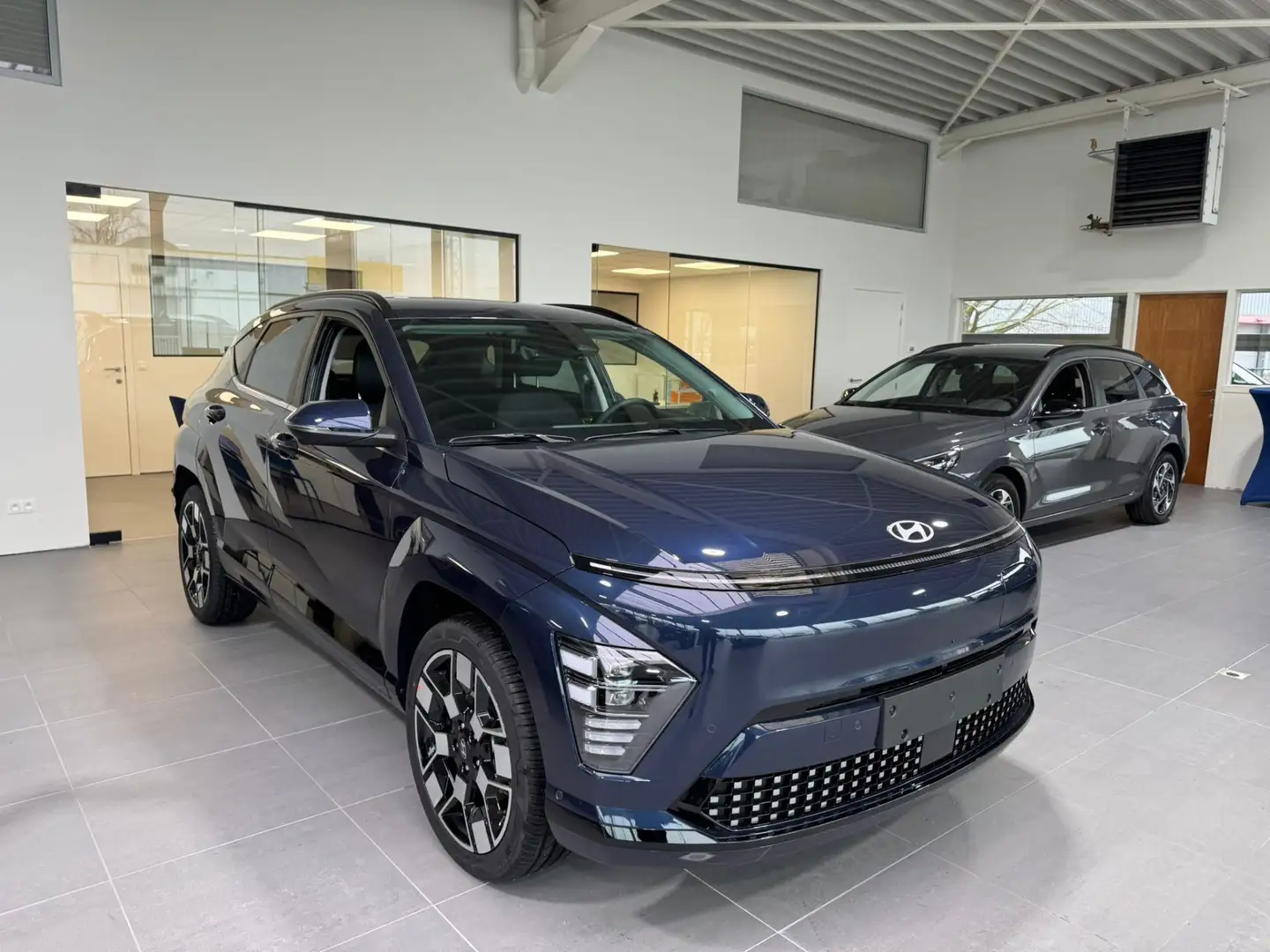 Hyundai KONA 65 kWh Shine Blau - 2