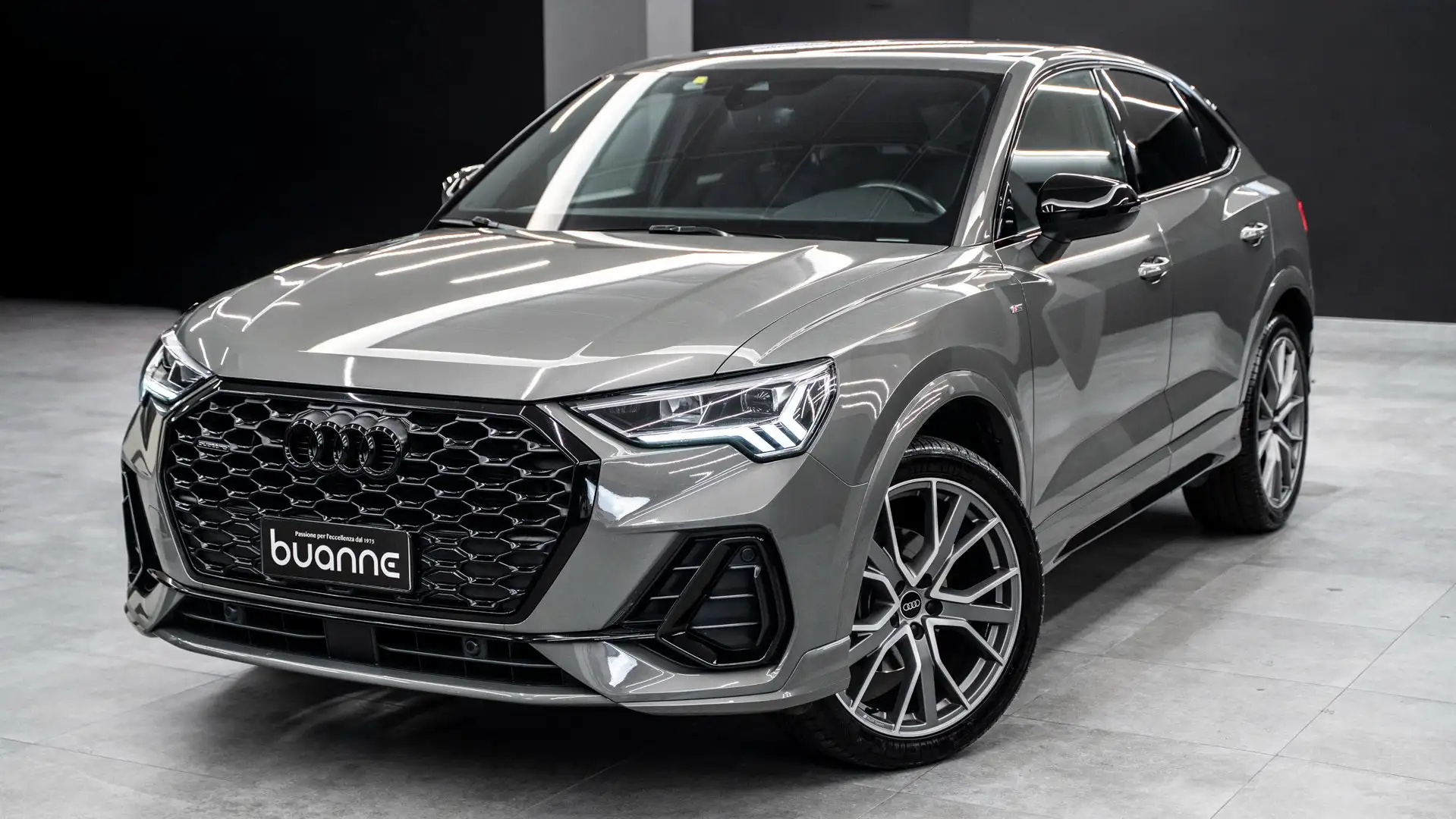 Audi Q3 SPORTBACK SPB 35 2.0 TDI S LINE QUATTRO PACK LUCI Grigio - 1