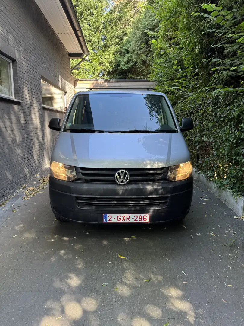 Volkswagen Transporter - 1