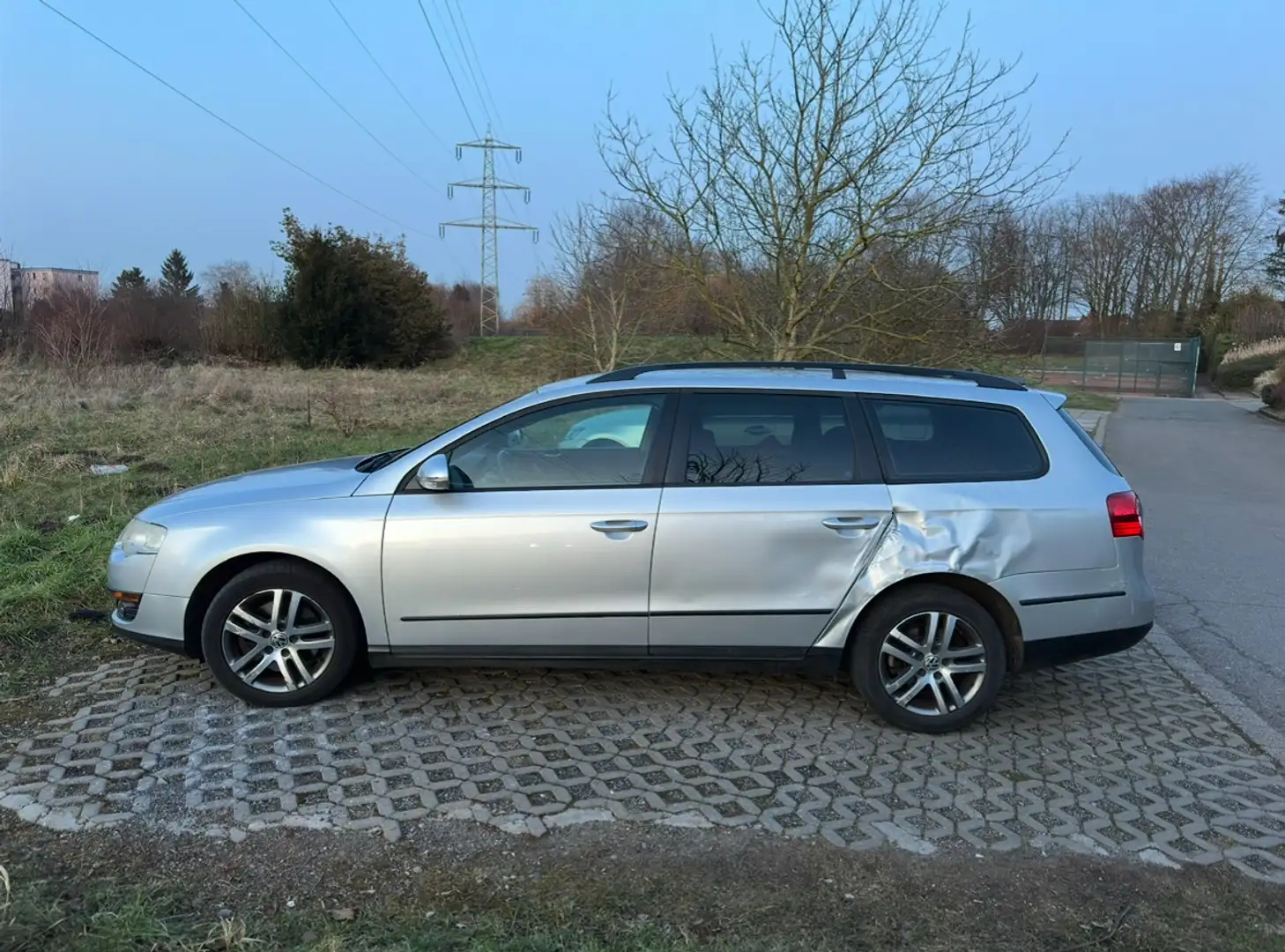 Volkswagen Passat 1.9 TDI Comfortline - 1