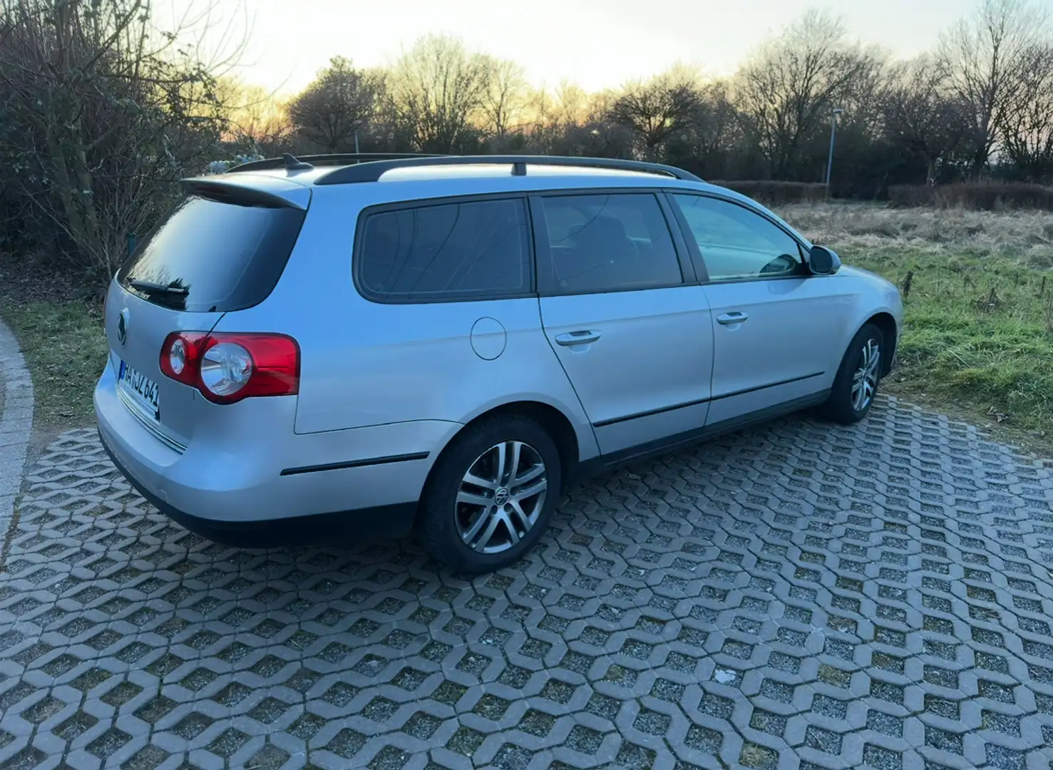 Volkswagen Passat 1.9 TDI Comfortline - 2