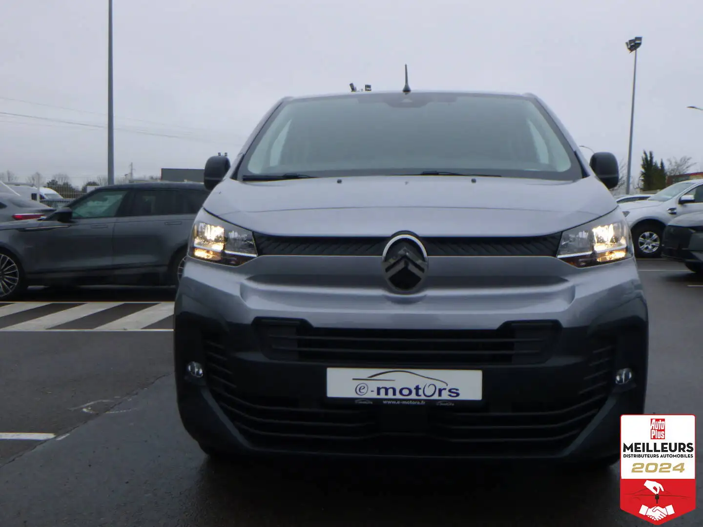 Citroen Jumpy XL BlueHDI 180 S\u0026S EAT8 6PL +Caméra Gris - 2
