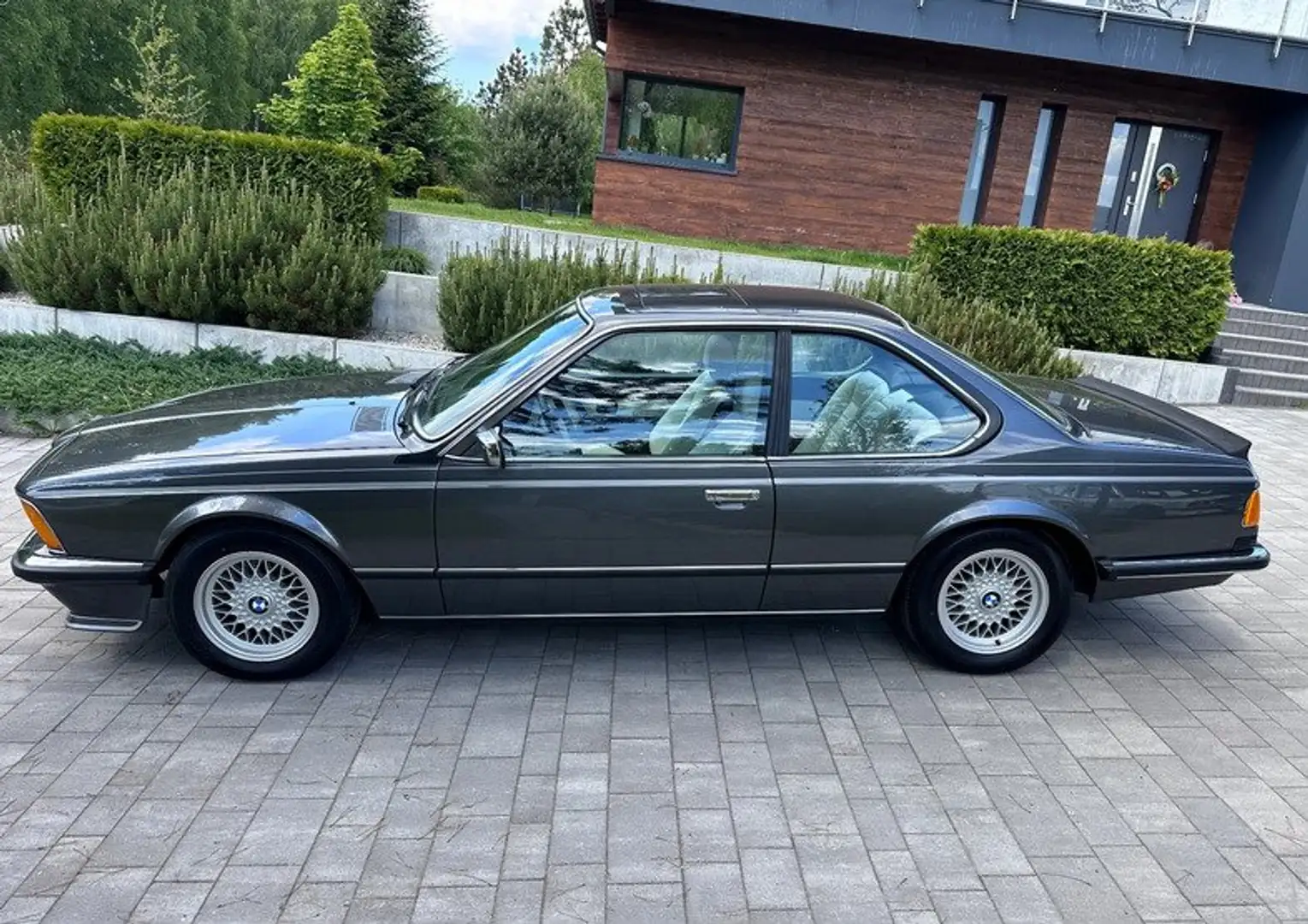BMW 635 CSi E24 - 1