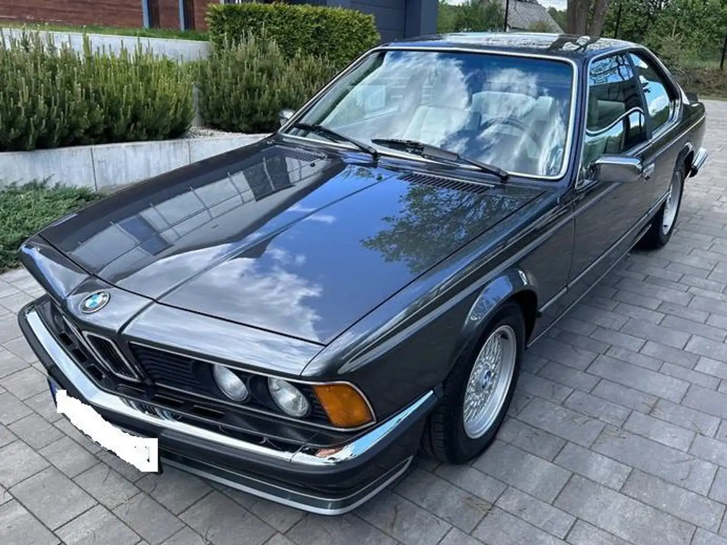 BMW 635 CSi E24 - 2
