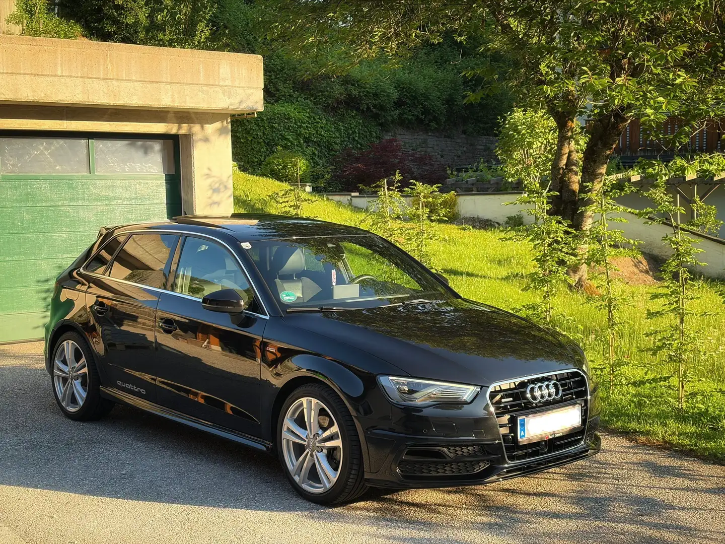 Audi A3 2.0 TDI Quattro ZR Neu / S Line / LED / Pano Schwarz - 1