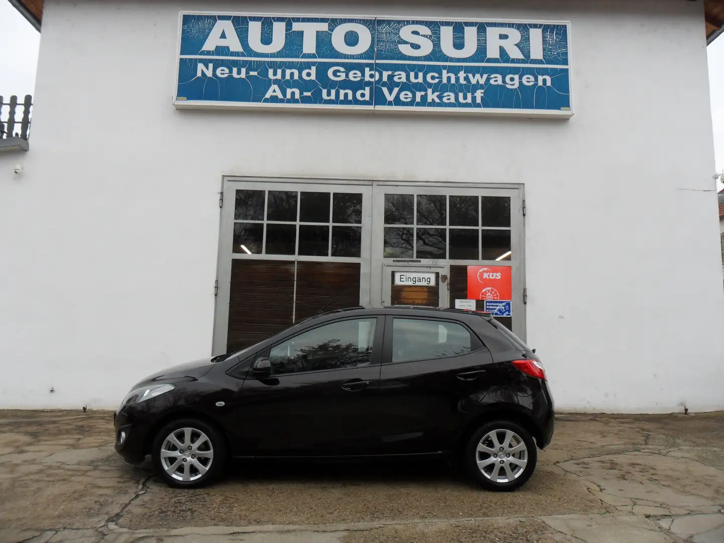 Mazda 2 2 3-Türer 1.3 MZR Active Braun - 1