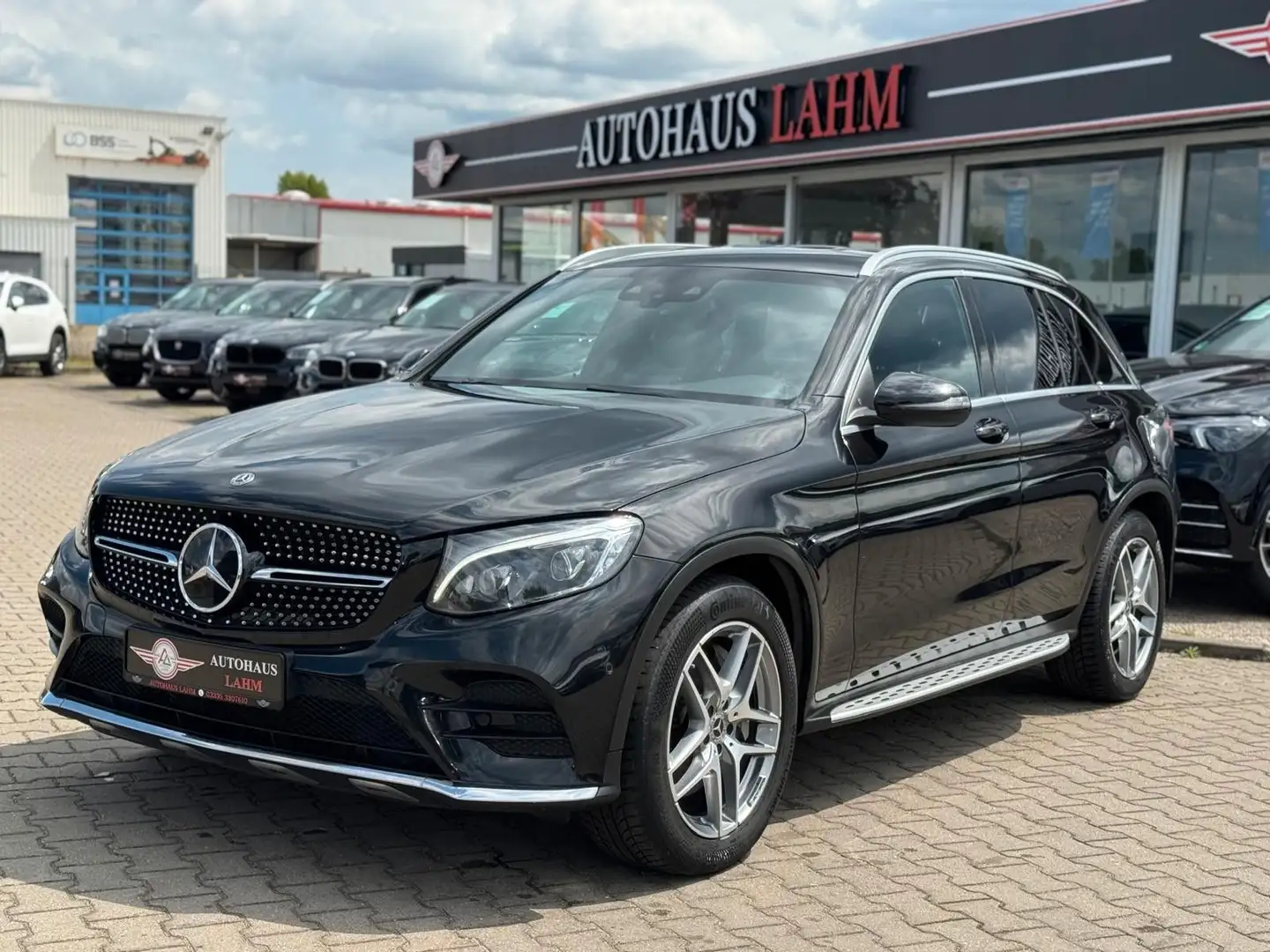 Mercedes-Benz GLC 350 d 4Matic "AMG-LINE"LED*NAVI*KAMERA*ACC* Negru - 2