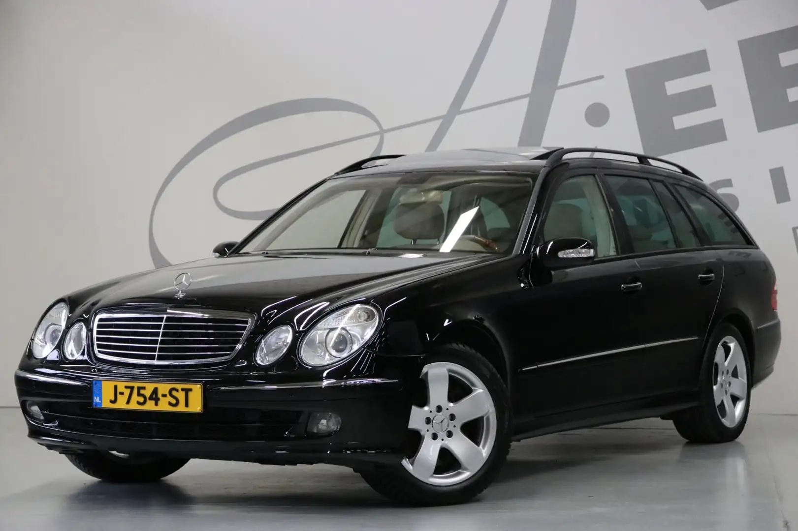 Mercedes-Benz E 500 Combi Elegance 4-Matic/ 7 persoons!/ Schuifdak/ Ha Schwarz - 1