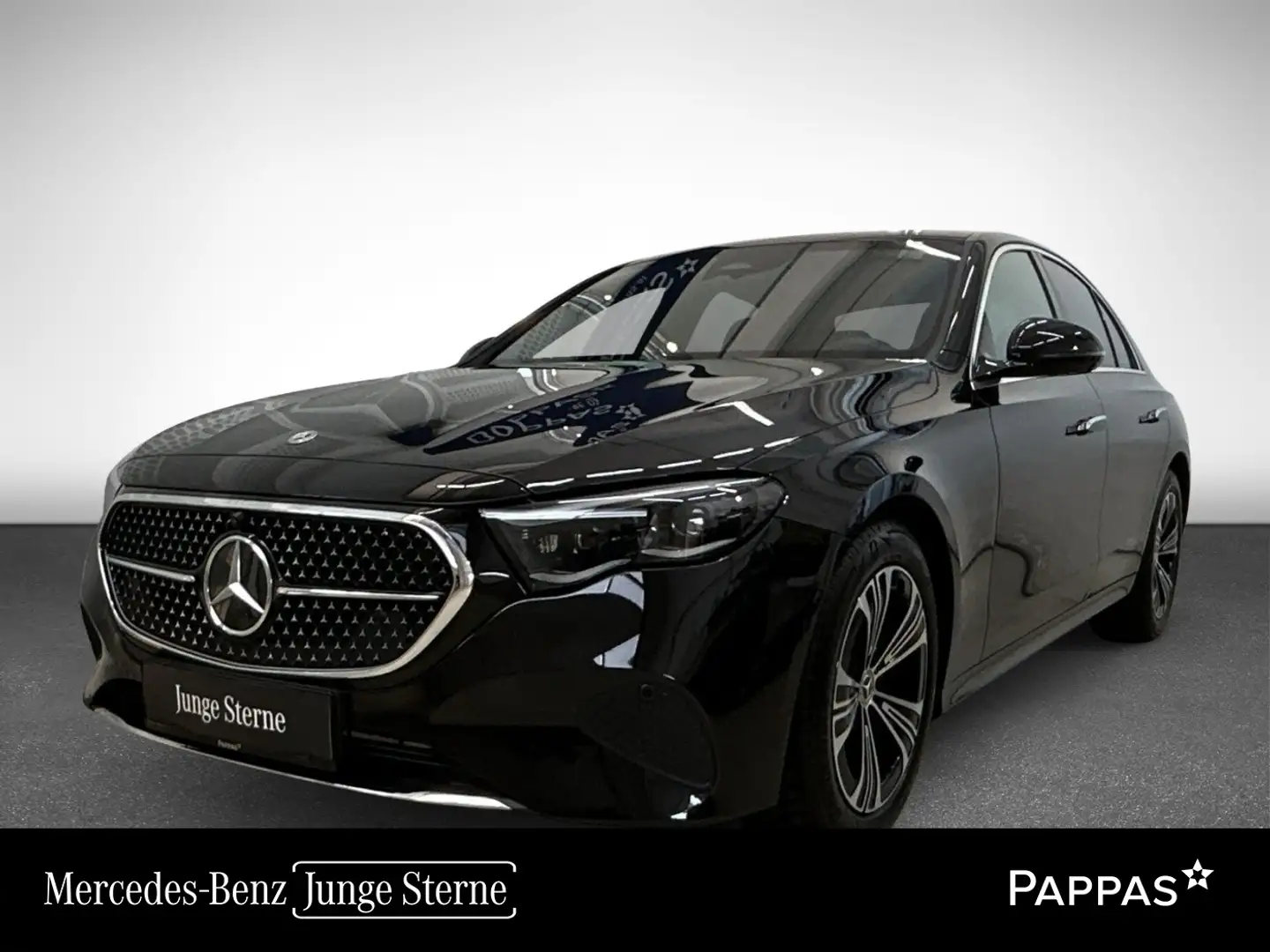 Mercedes-Benz E 220 d 4MATIC Limousine PTS SHZ Navi AHK LED Schwarz - 1