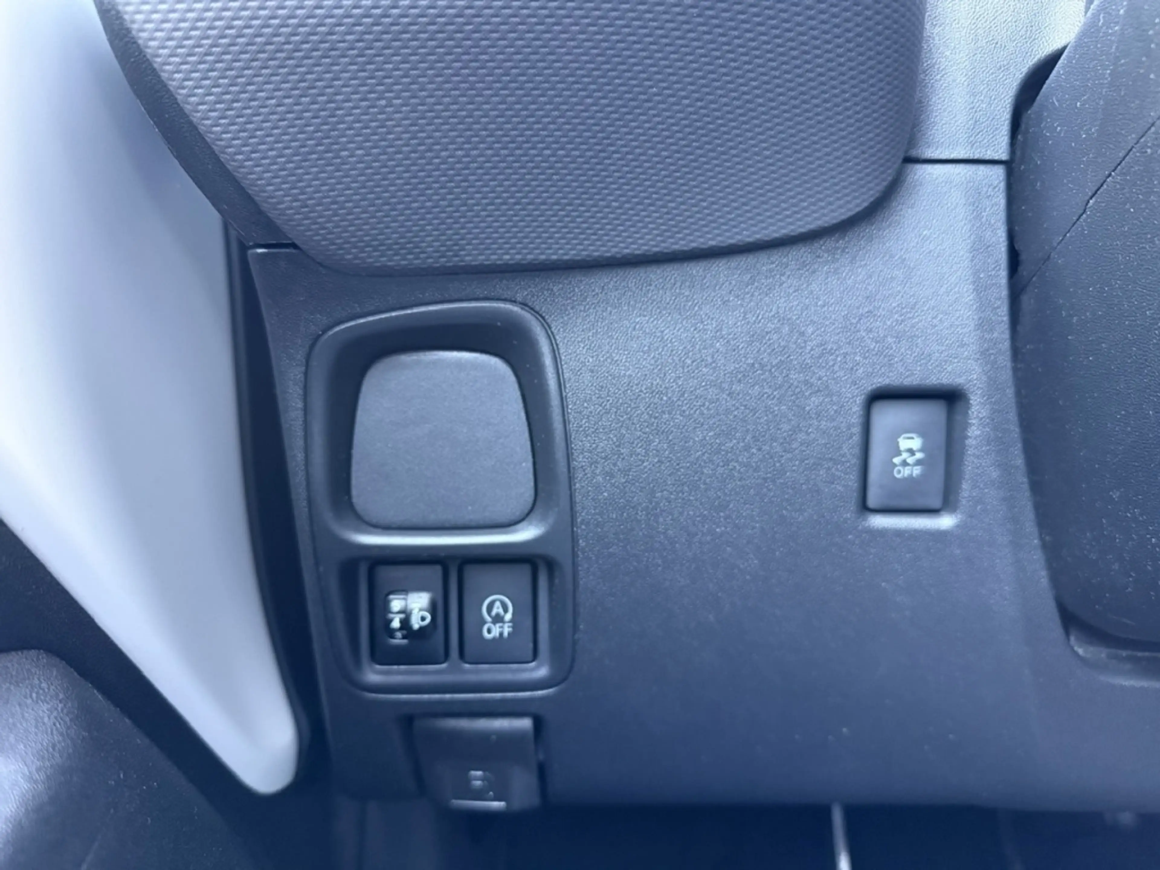 Peugeot 108 1.0 e-VTi Active CARPLAY / CAMERA / ANDROID.AUTO / — photo 18