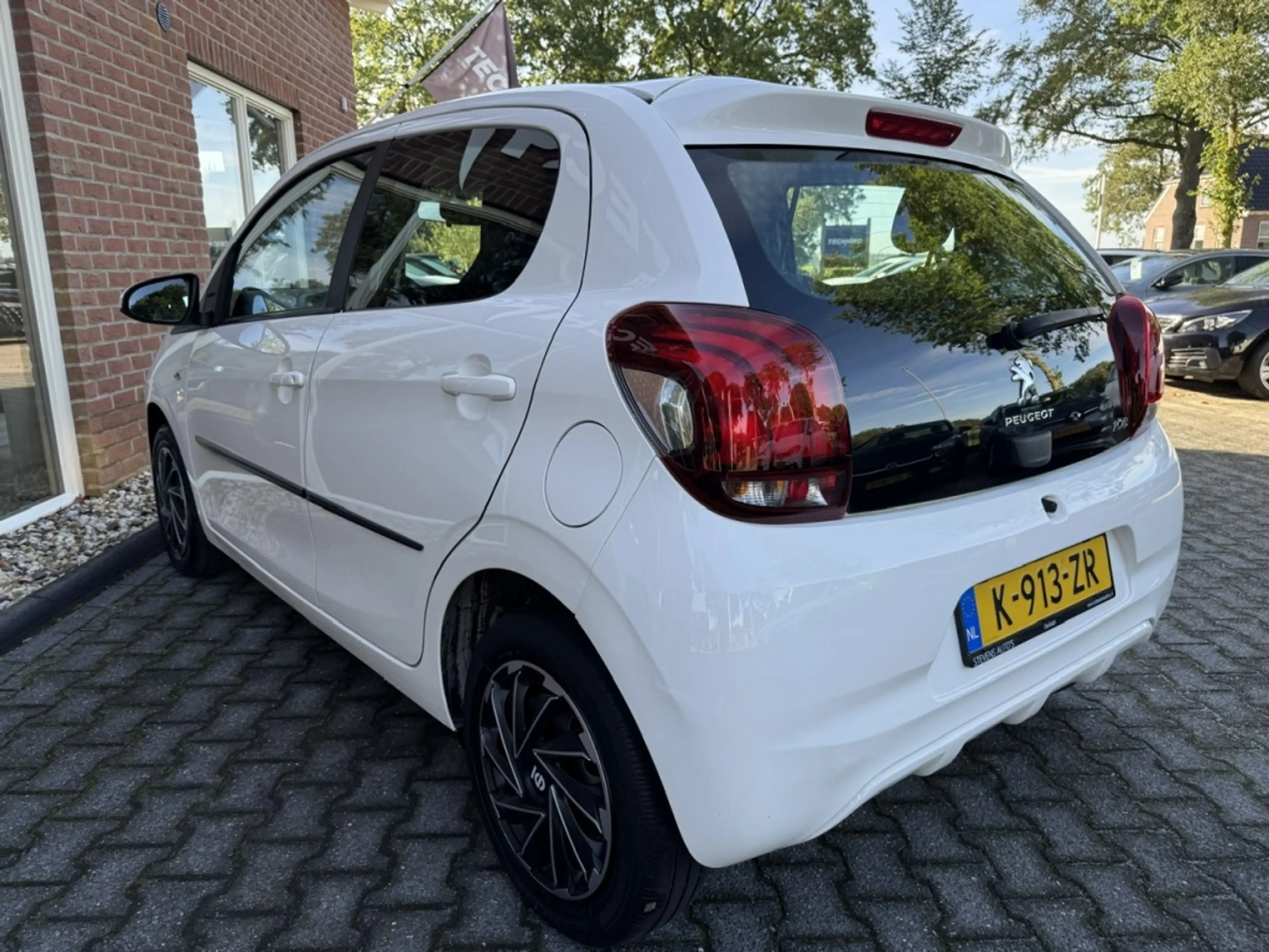 Peugeot 108 1.0 e-VTi Active CARPLAY / CAMERA / ANDROID.AUTO / — photo 34