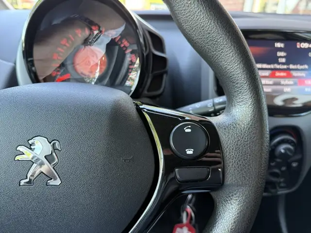 Peugeot 108 view 14