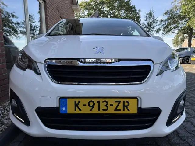 Peugeot 108 view 13