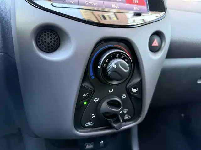 Peugeot 108 view 20