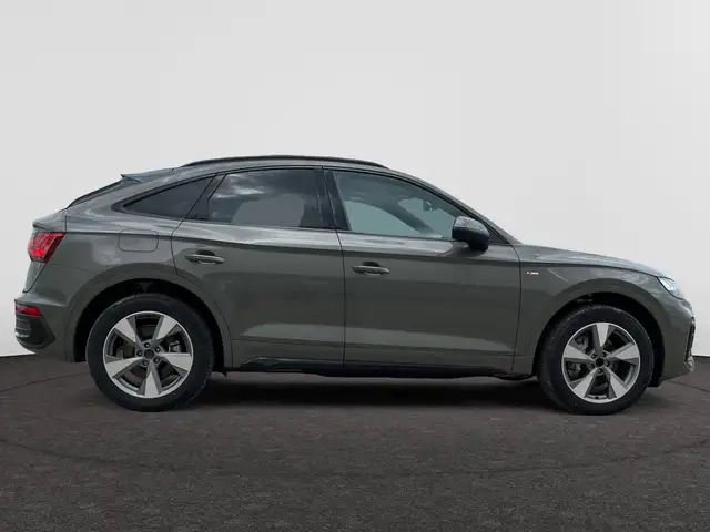 Audi Q5 view 7