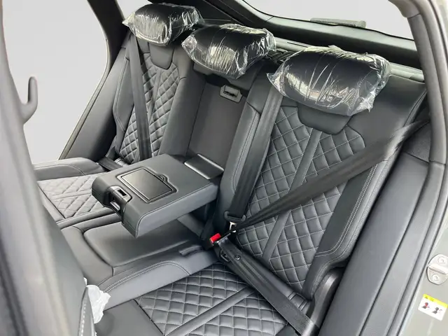 Audi Q5 view 17