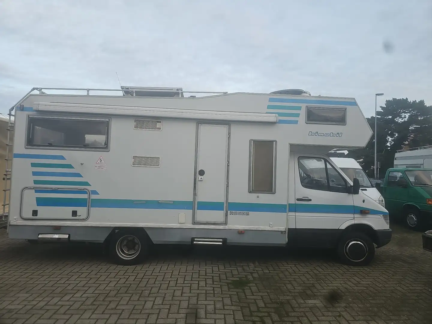 Mercedes-Benz Sprinter - 1