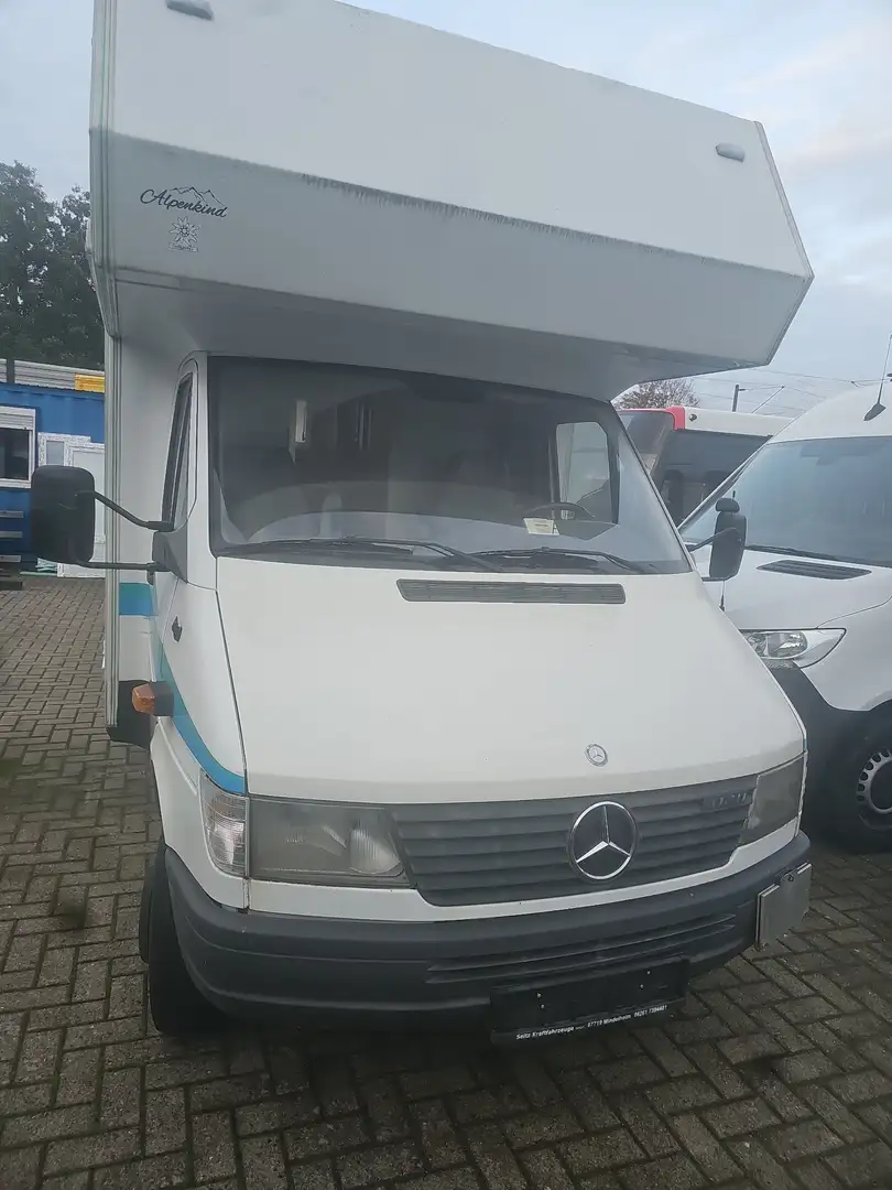 Mercedes-Benz Sprinter - 2