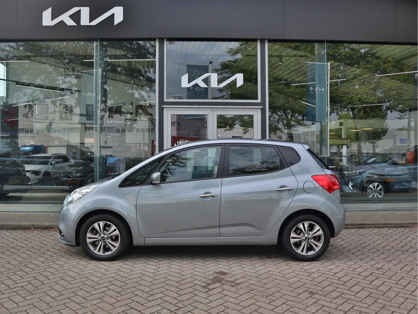 Kia Venga 1.6 CVVT DynamicPLusLine | Navigatie | Camera | Cl Argent - 2