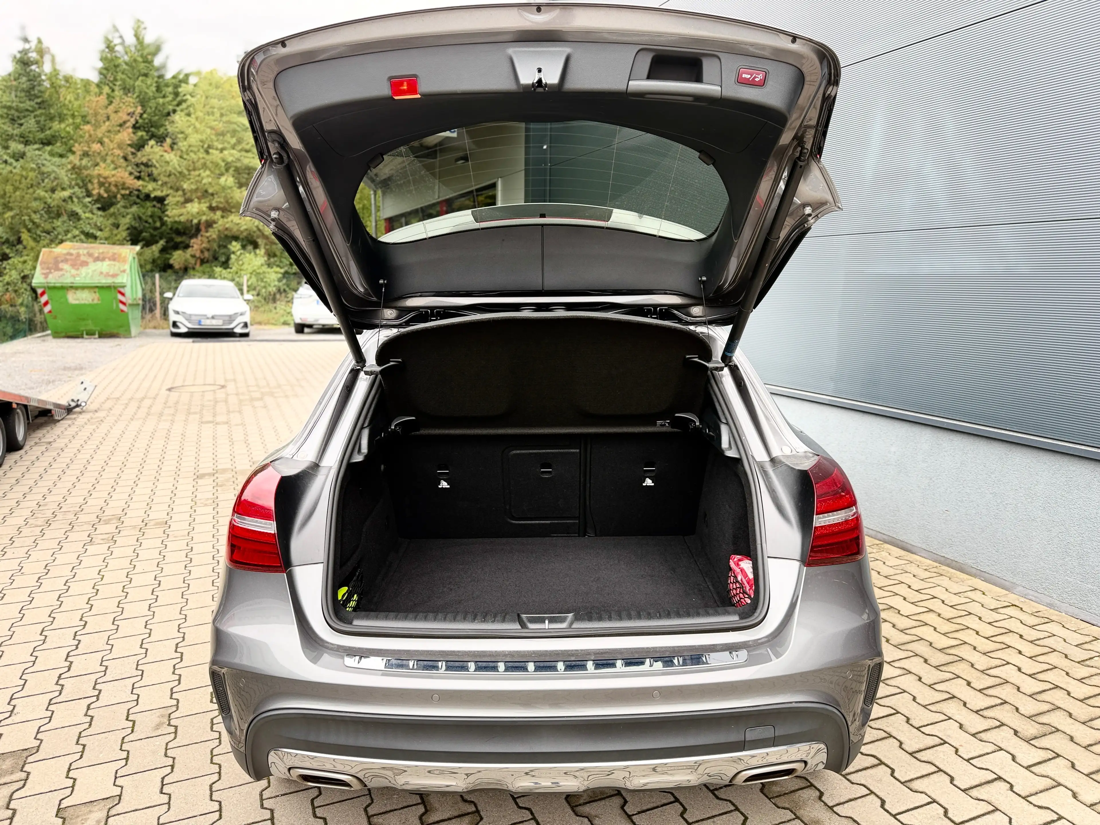 Mercedes-Benz GLA 250 7G DTC AMG LINE*NAV*360*LED*AHK*CARPLAY*19Z*PDC — photo 6