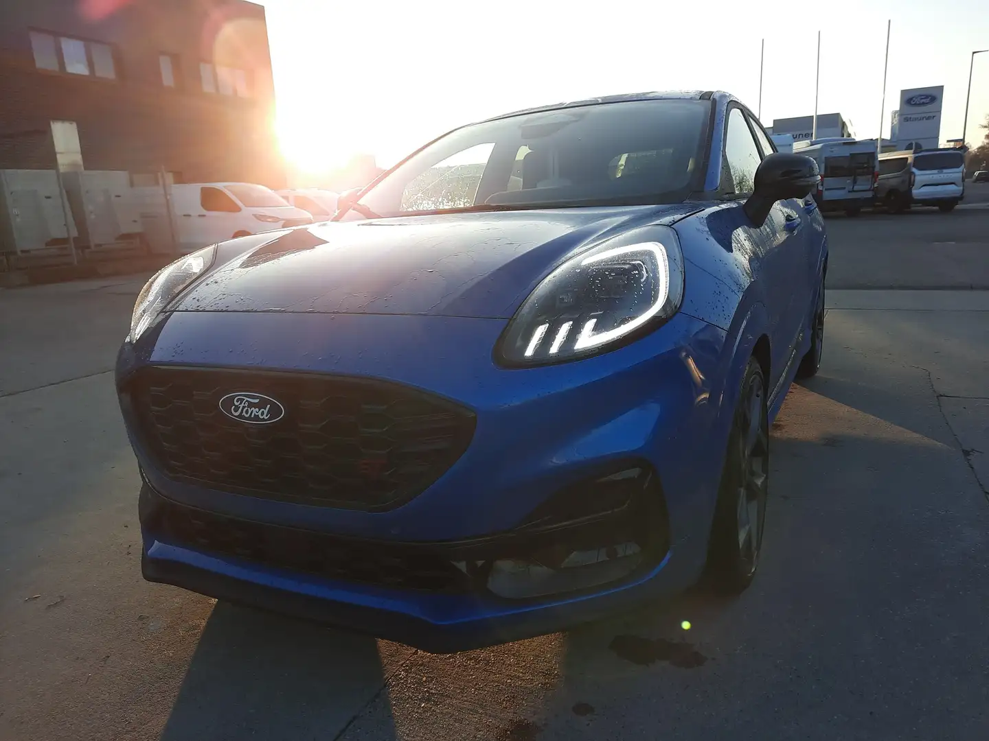 Ford Puma ST 1.0l EcoBoost MHEV Heckklappe elektrisch Blau - 2