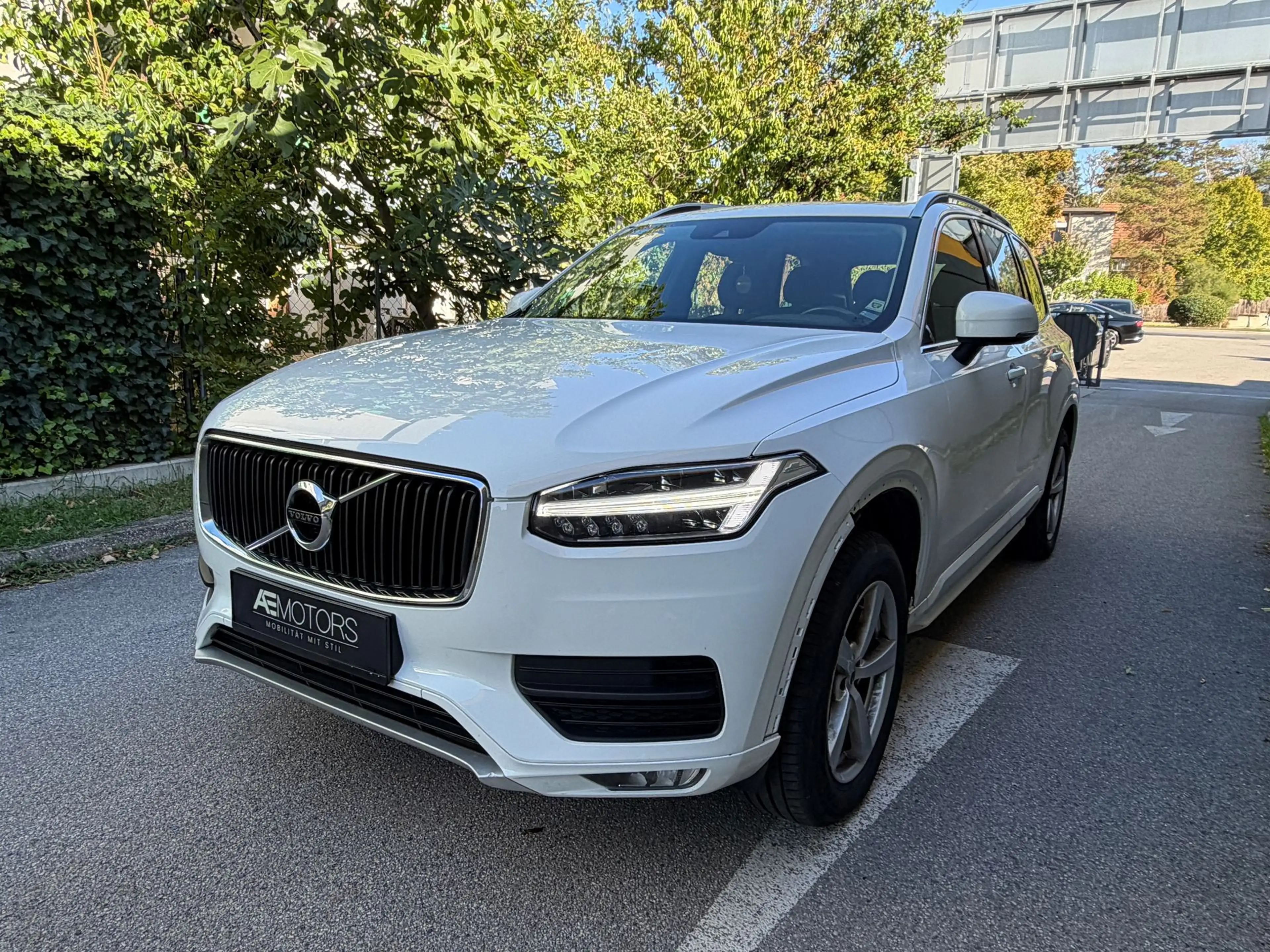 Volvo XC90 2.0 D5 AWD*7.SITZER*NAVI*AHK*SITZHZG*ALLRAD*KREDI — photo 7