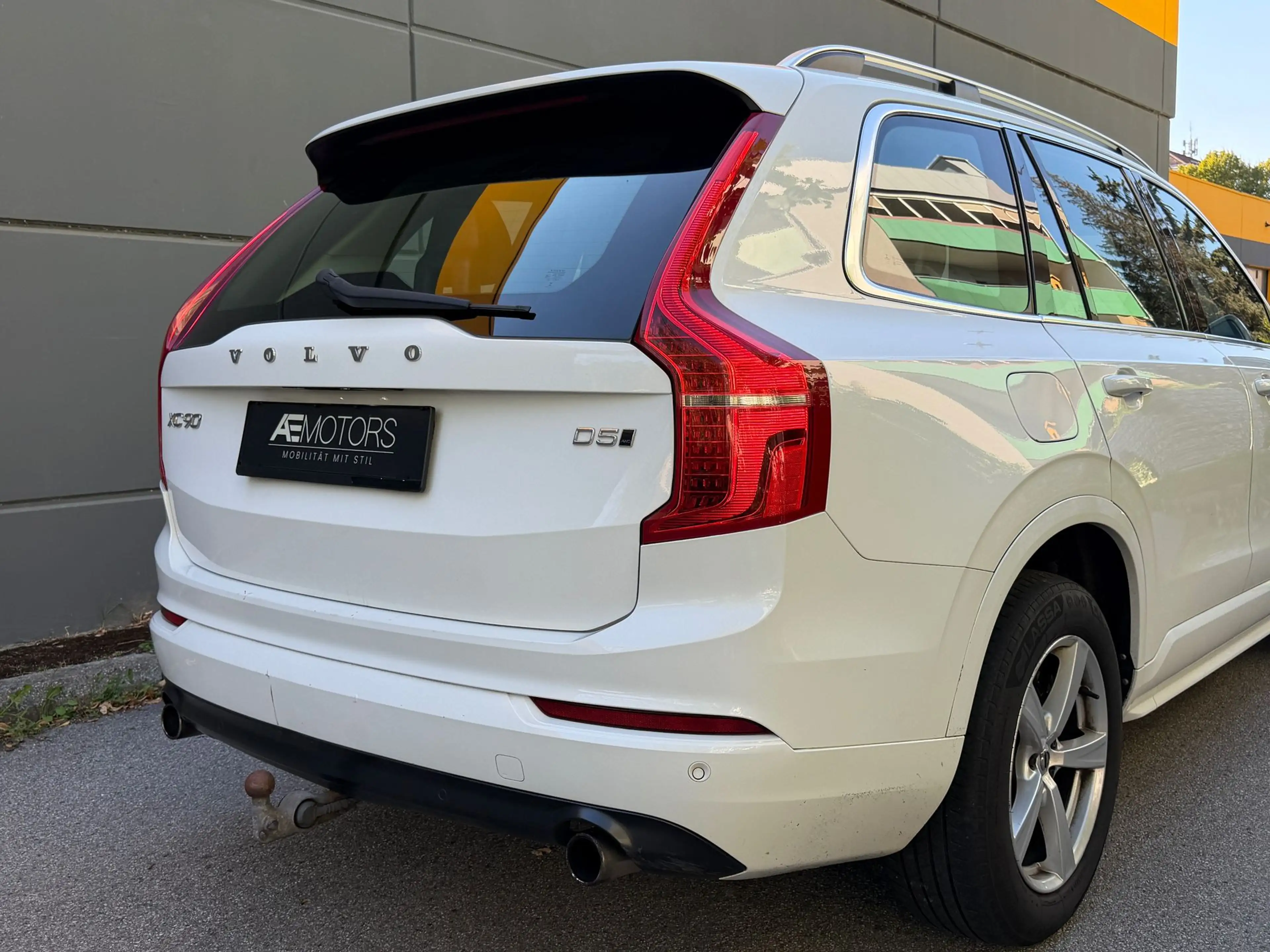 Volvo XC90 2.0 D5 AWD*7.SITZER*NAVI*AHK*SITZHZG*ALLRAD*KREDI — photo 11