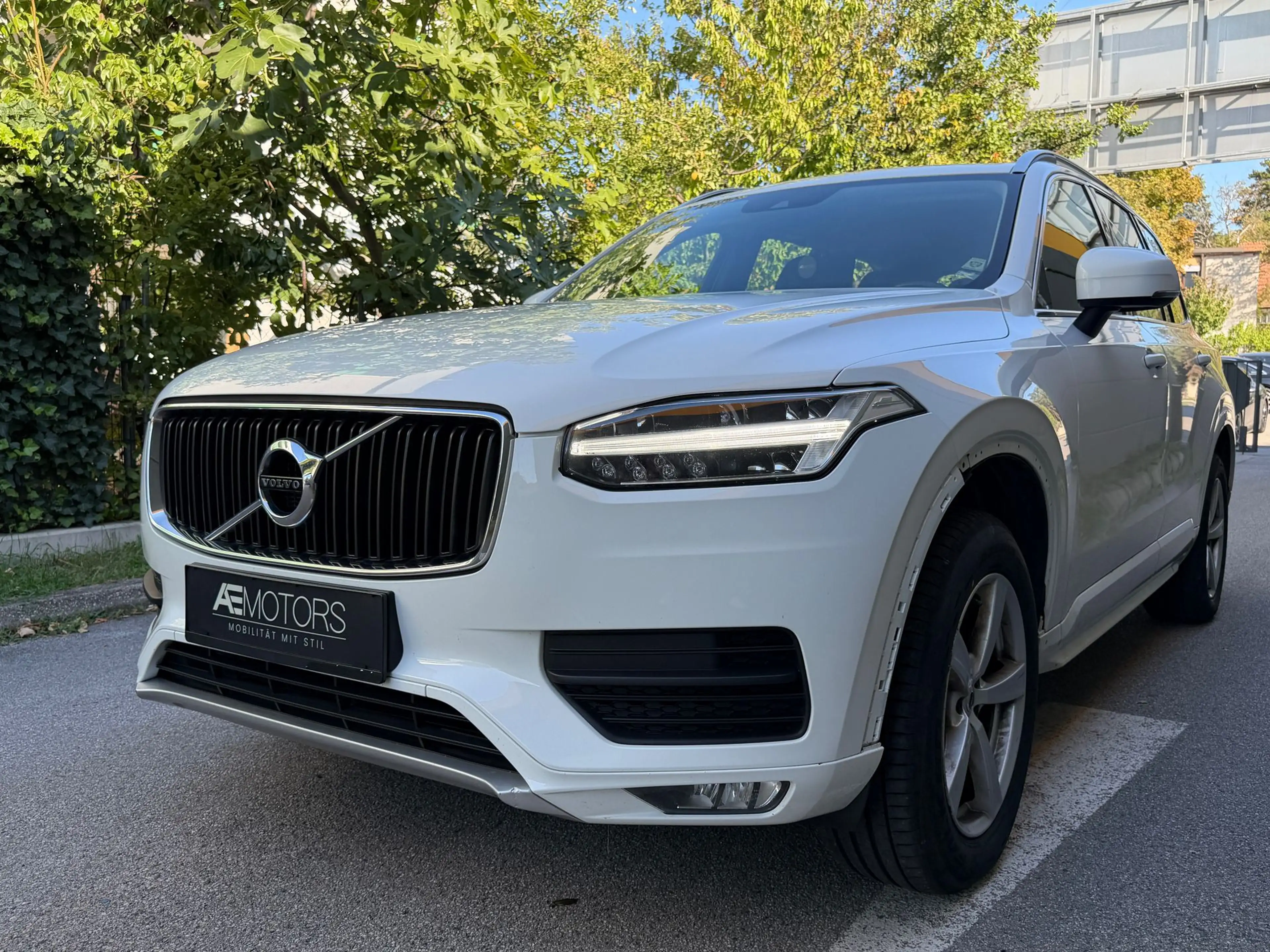 Volvo XC90 2.0 D5 AWD*7.SITZER*NAVI*AHK*SITZHZG*ALLRAD*KREDI — photo 8