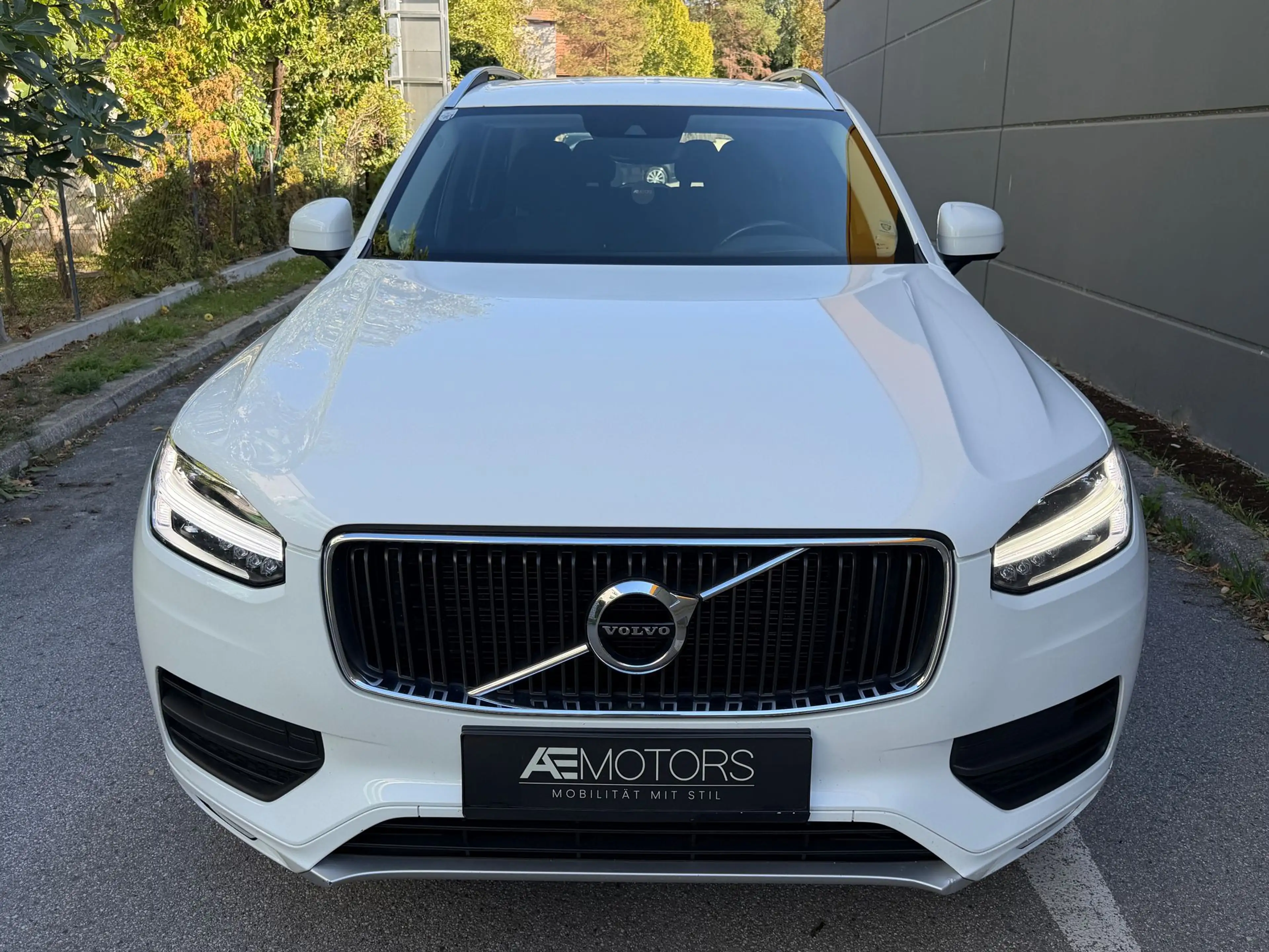 Volvo XC90 2.0 D5 AWD*7.SITZER*NAVI*AHK*SITZHZG*ALLRAD*KREDI — photo 5