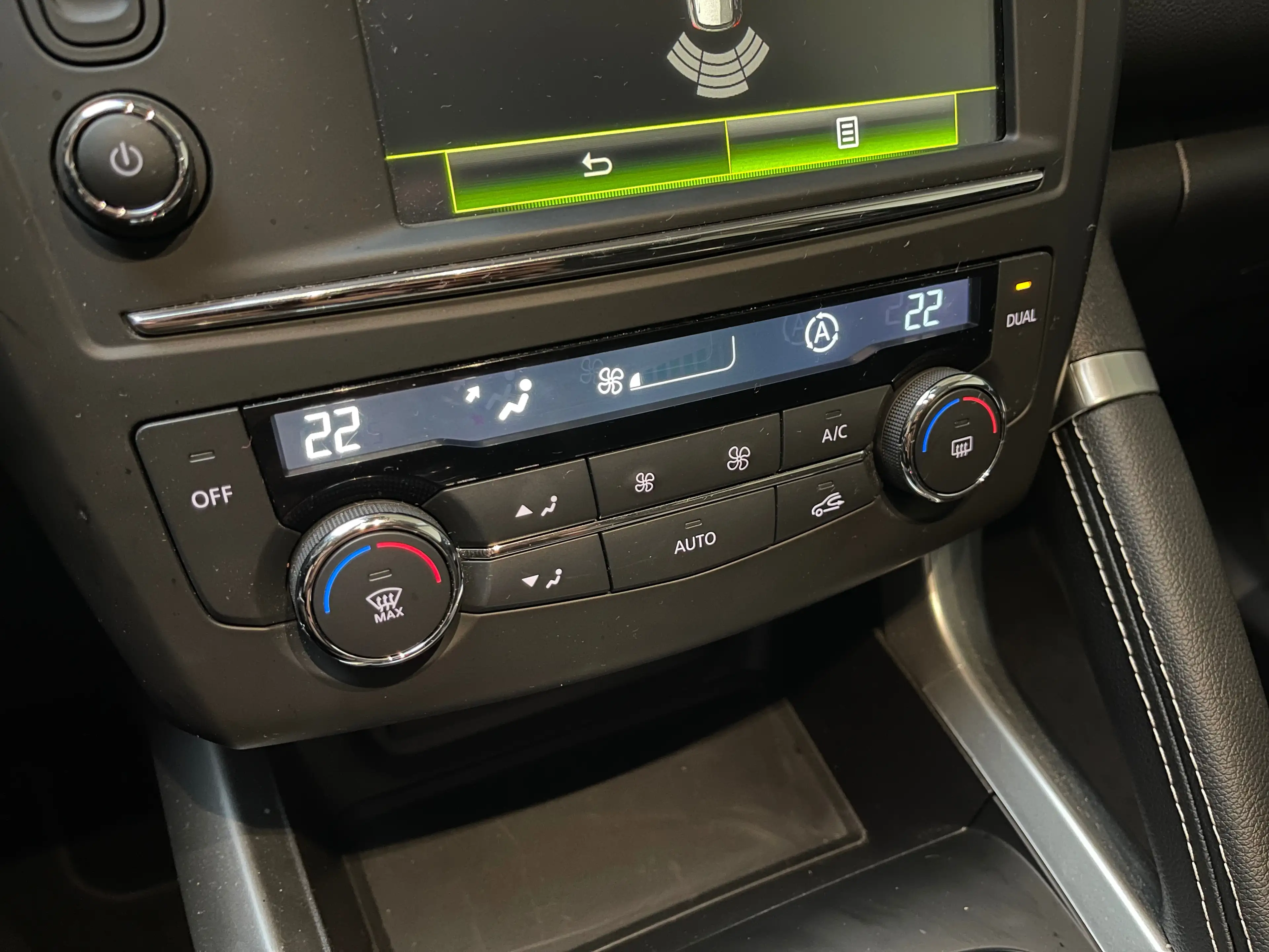 Renault Kadjar Kadjar 1.2 TCe — photo 12