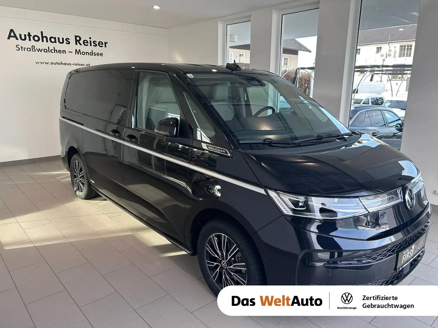 Volkswagen T7 Multivan VW T7 Multivan Style ÜH eHybrid 180 kW 4MOTION Schwarz - 1