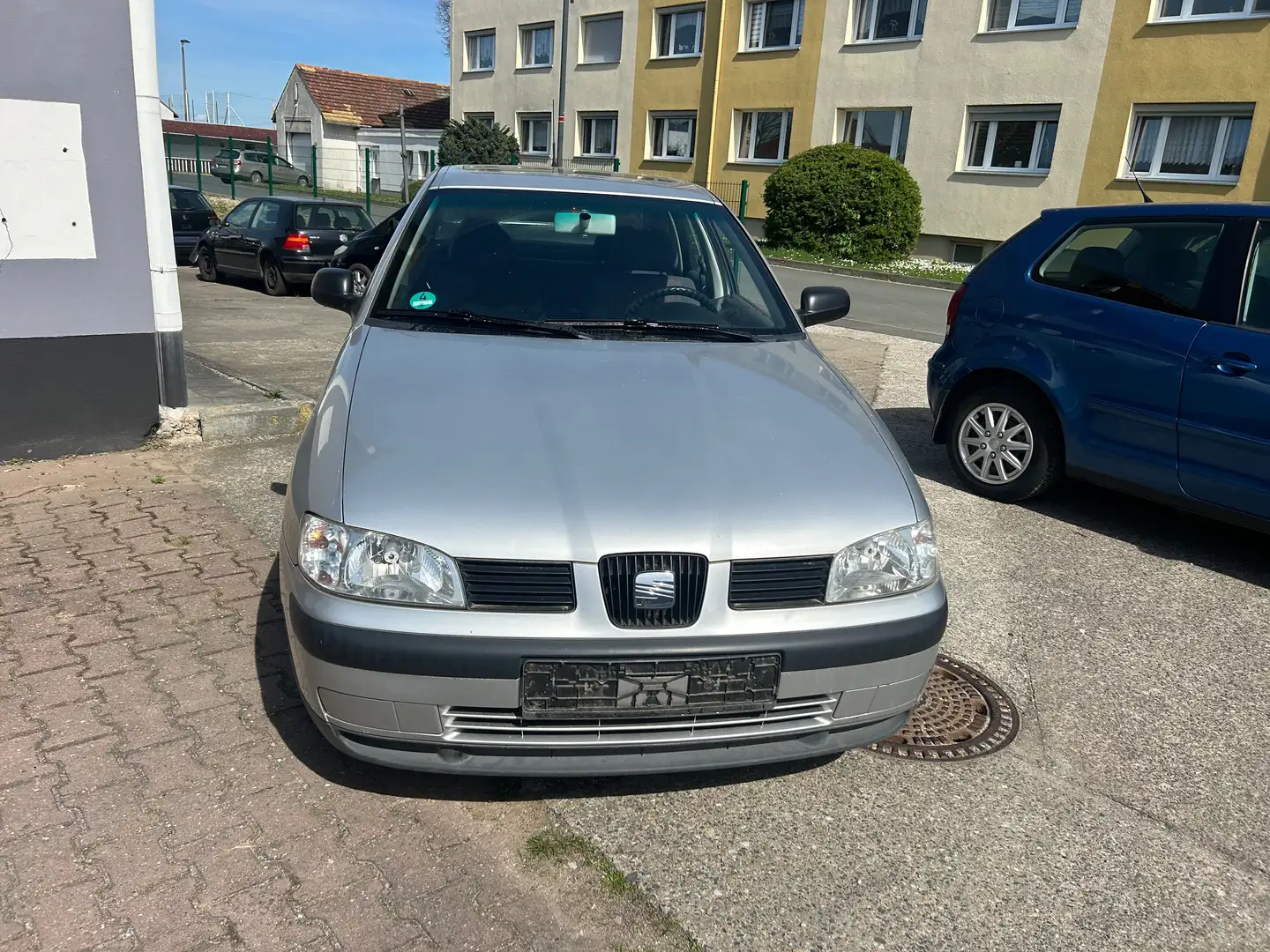 SEAT Cordoba 1.4  BENZIN 83000 KILOMETER Stříbrná - 2