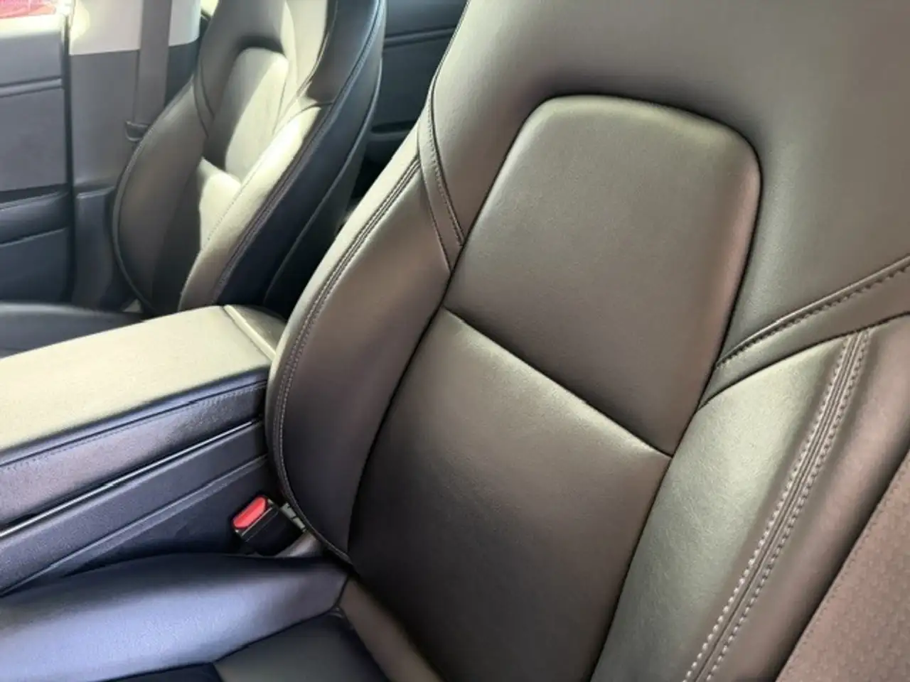 Tesla Model 3 photo Tesla Model 3
