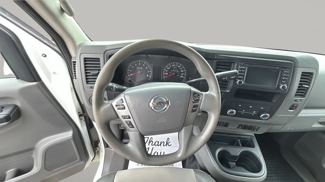 Nissan NV Cargo снимка Nissan NV Cargo