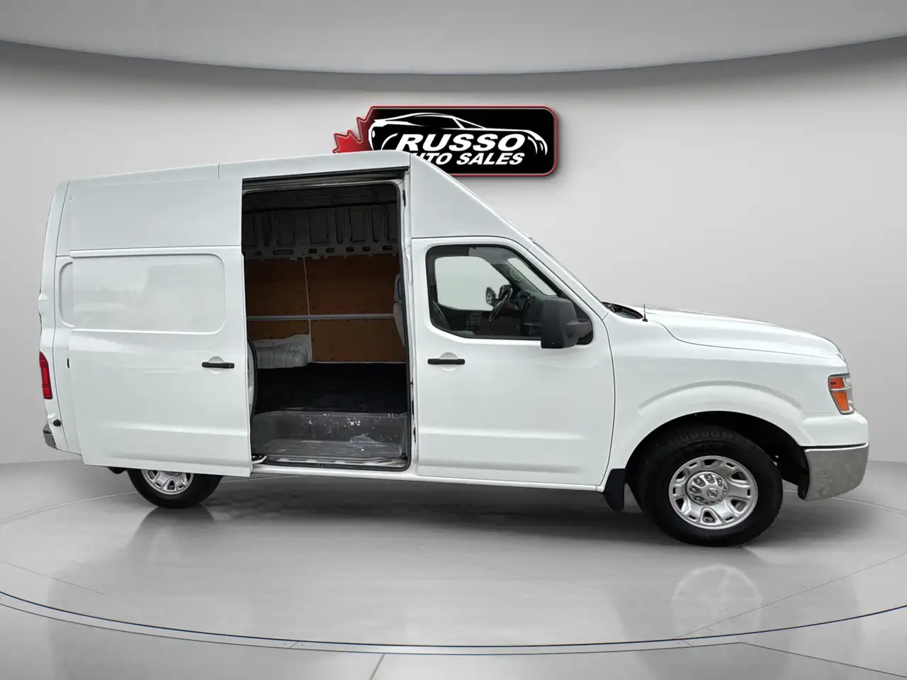Nissan NV Cargo снимка Nissan NV Cargo