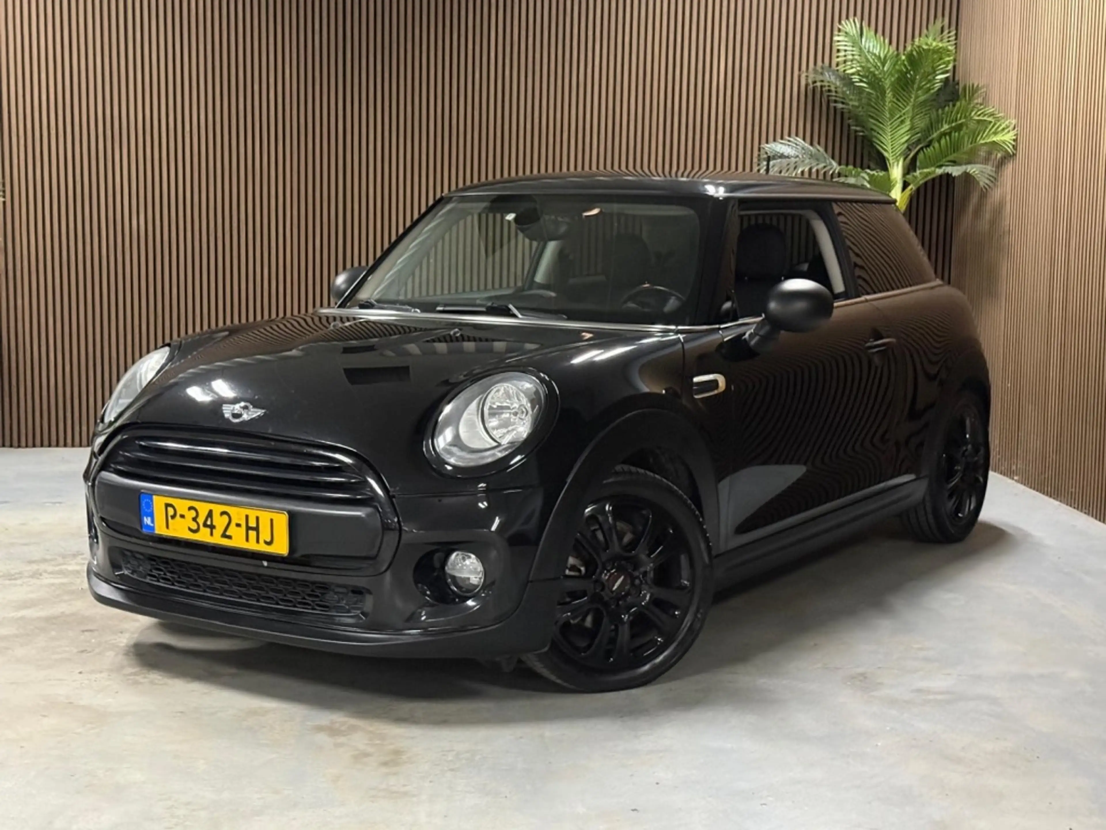 MINI One 3-Deurs 1.2 Chili Nieuw D. Ketting Garantie