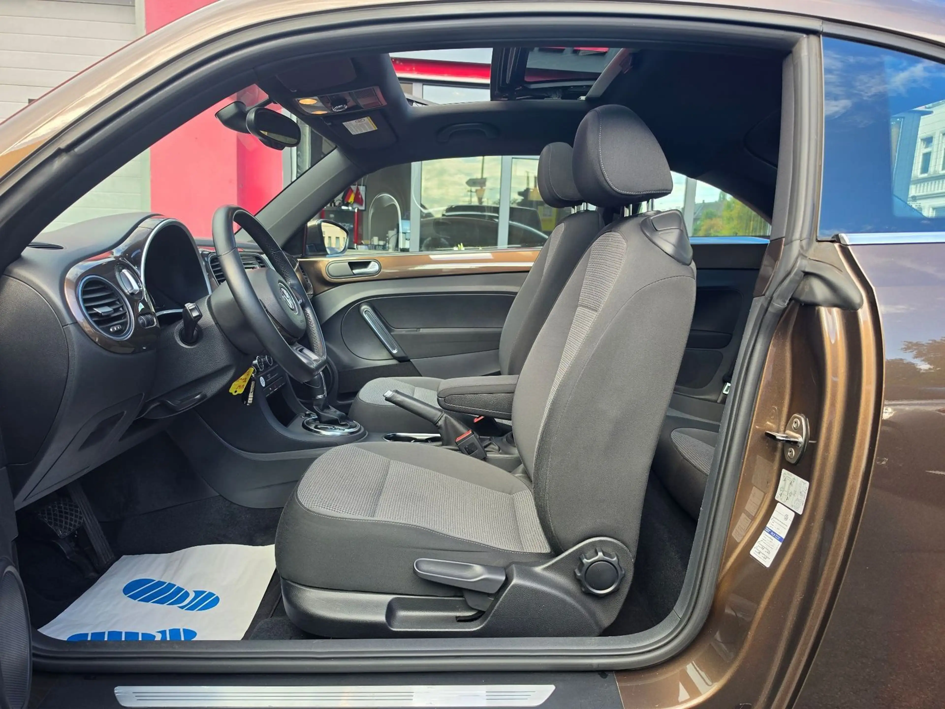 Volkswagen Beetle 1.4 TSI Design|1Hand|DSG|Pano|WieNeu|Navi — photo 15