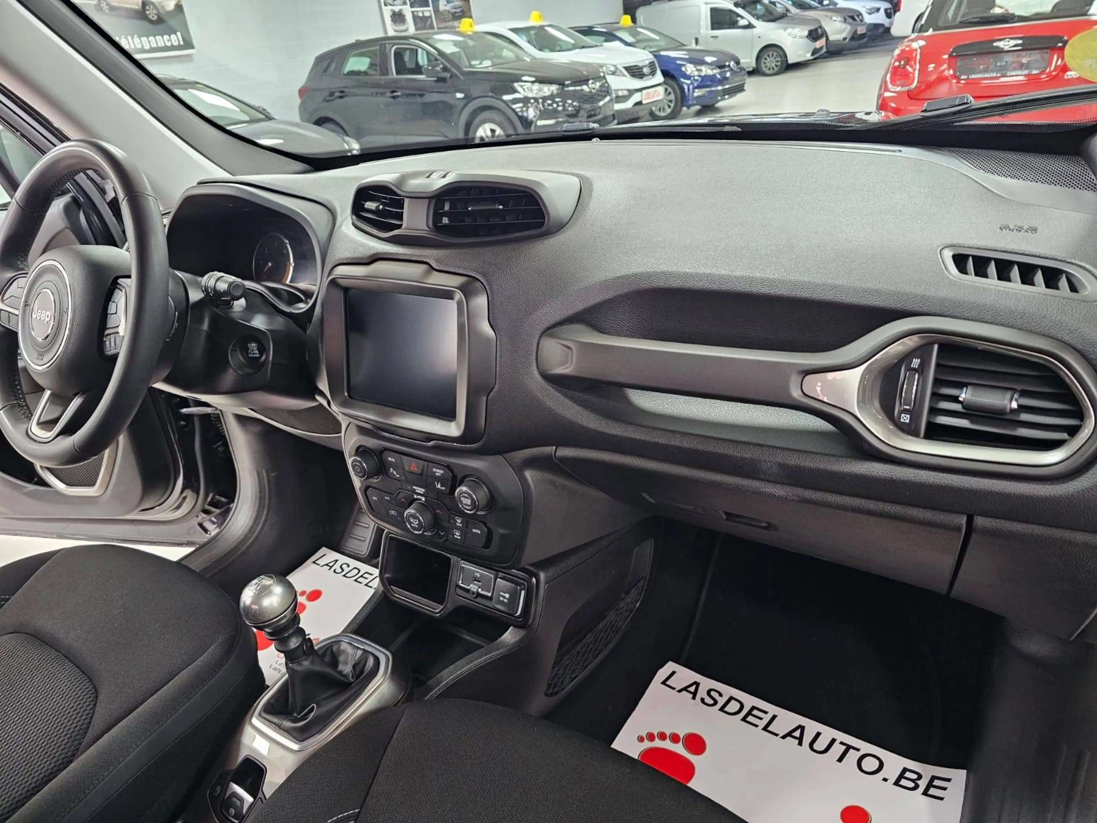 Jeep Renegade Renegade 1.6 MJD Régulateur et Adaptateur de vitesses Caméra Gps Bluetooth UConnect — photo 10