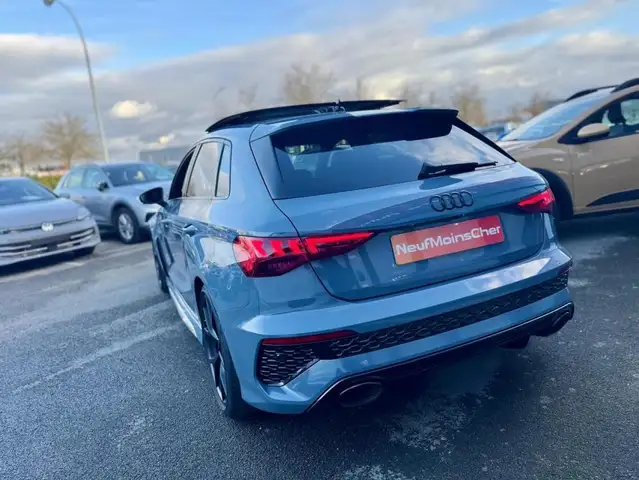 Audi RS3 view 10