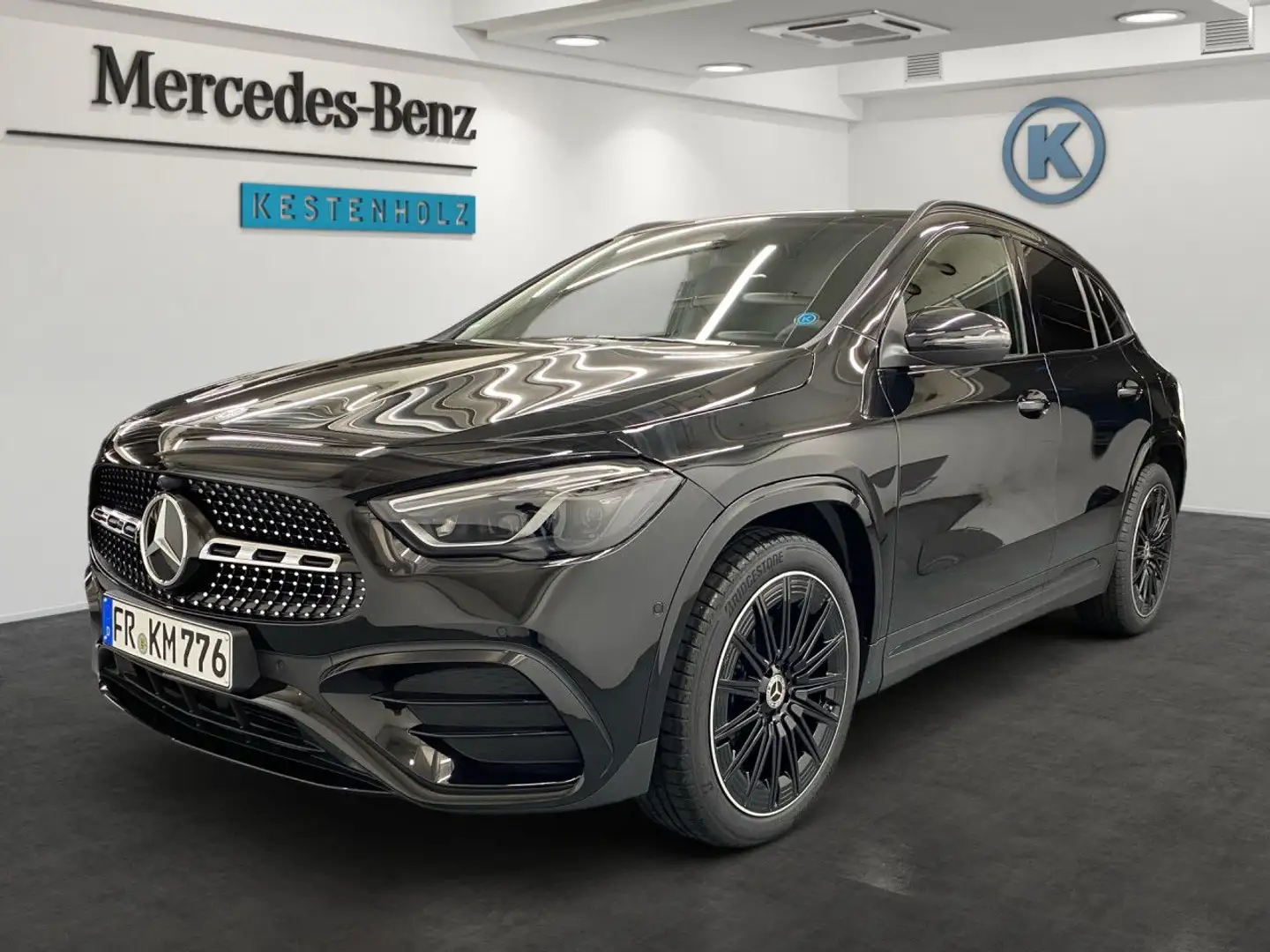 Mercedes-Benz GLA 200 AMG Pano Multibeam AHK Night Kamera PTS Schwarz - 2