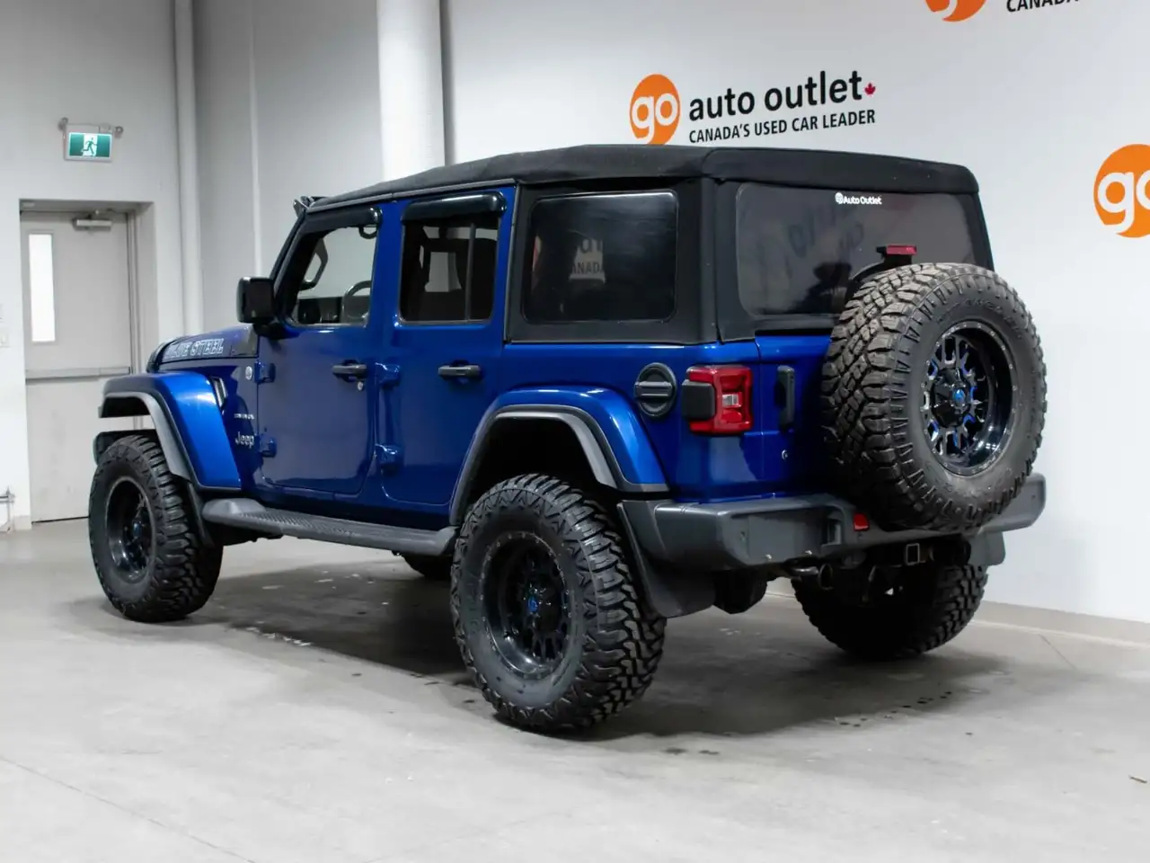 Jeep Wrangler снимка Jeep Wrangler