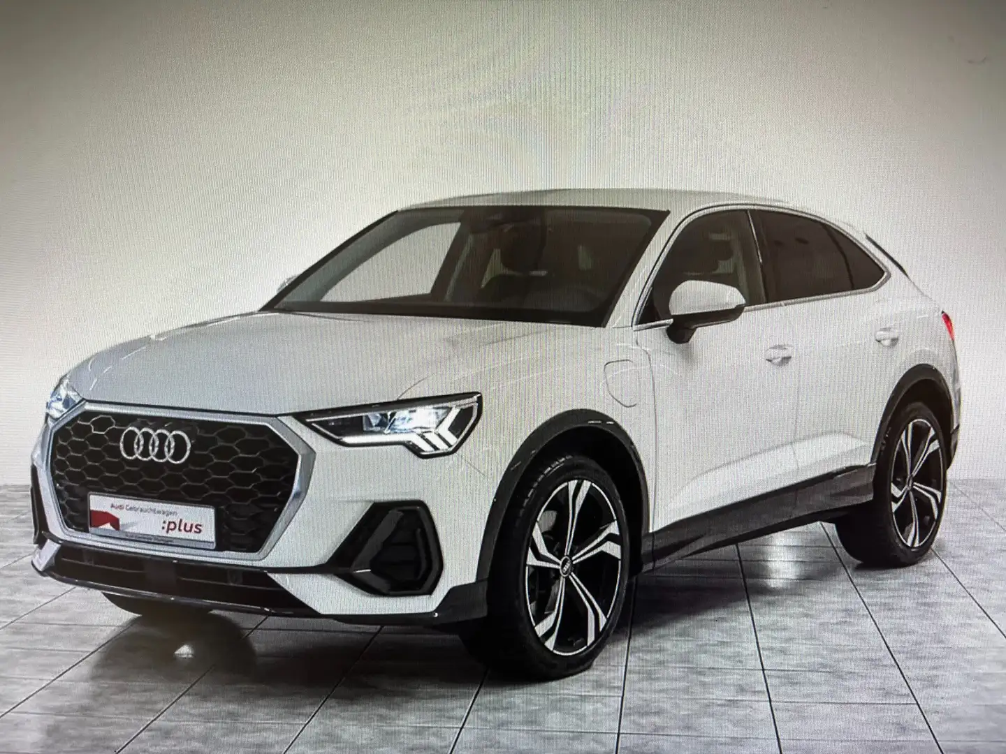Audi Q3 Q 3 SPORTBACK 45 TFSI E DSG  s line 150cv MATRIX Bianco - 2