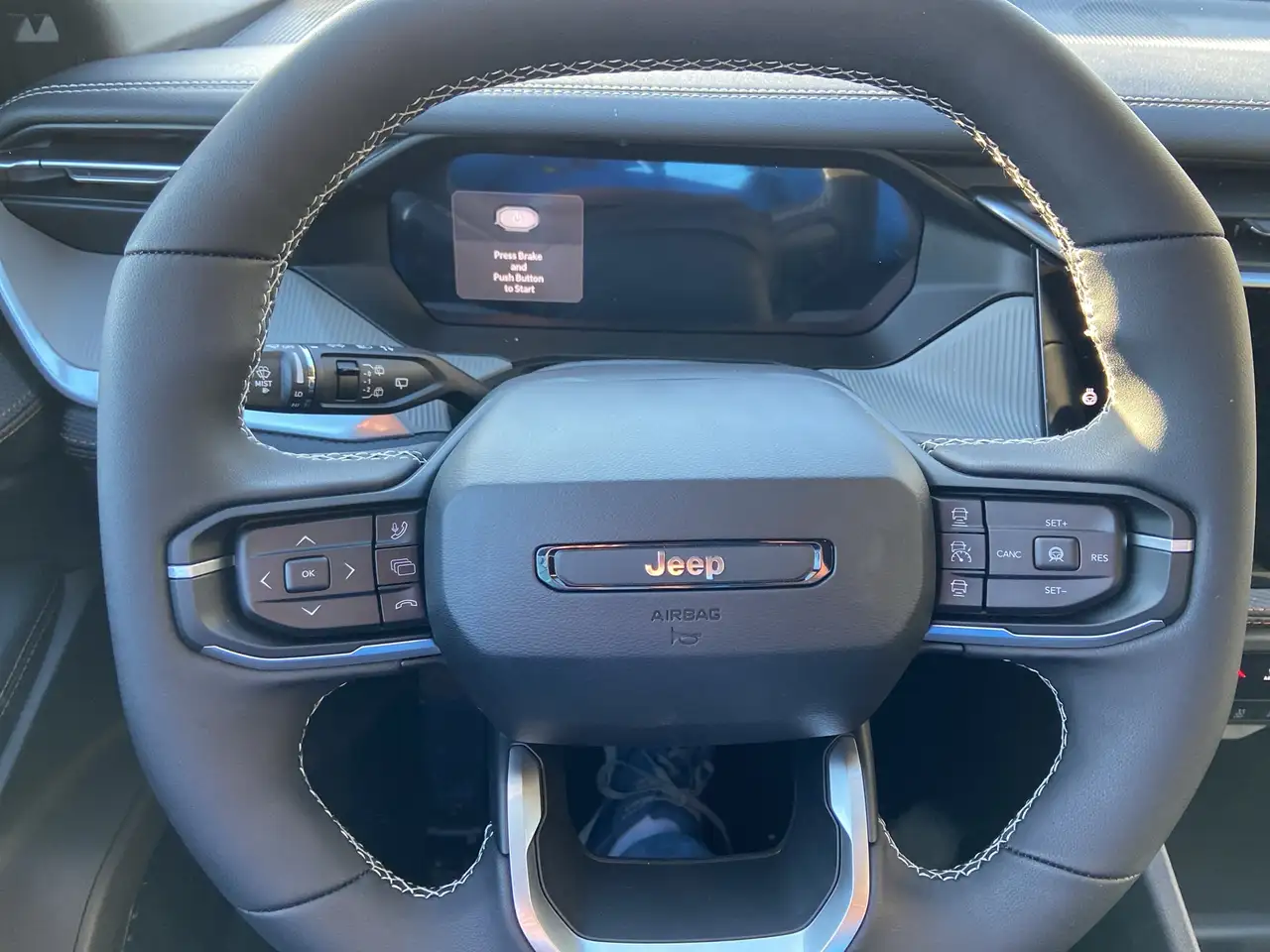 Jeep Cherokee снимка Jeep Cherokee