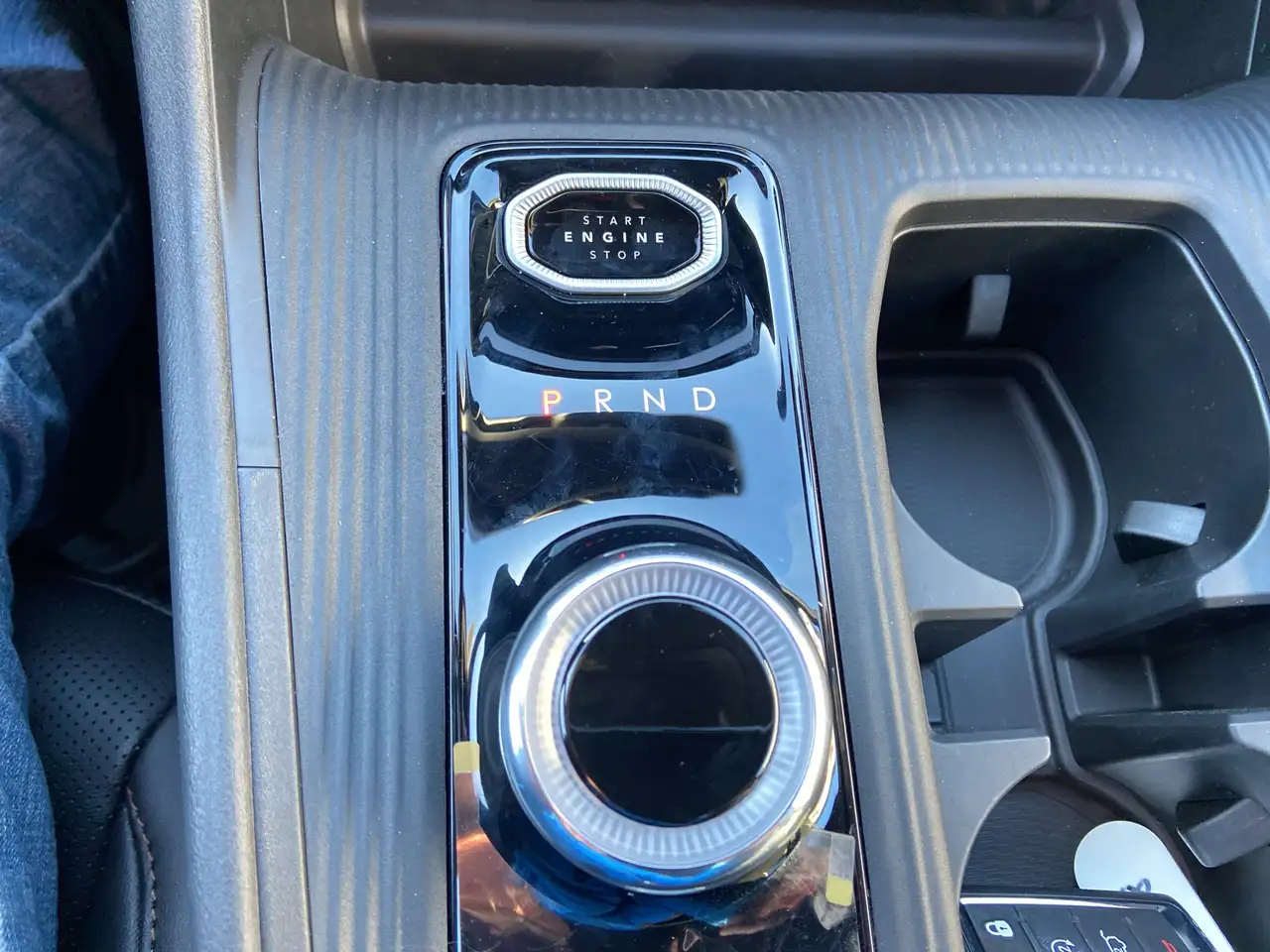 Jeep Cherokee снимка Jeep Cherokee