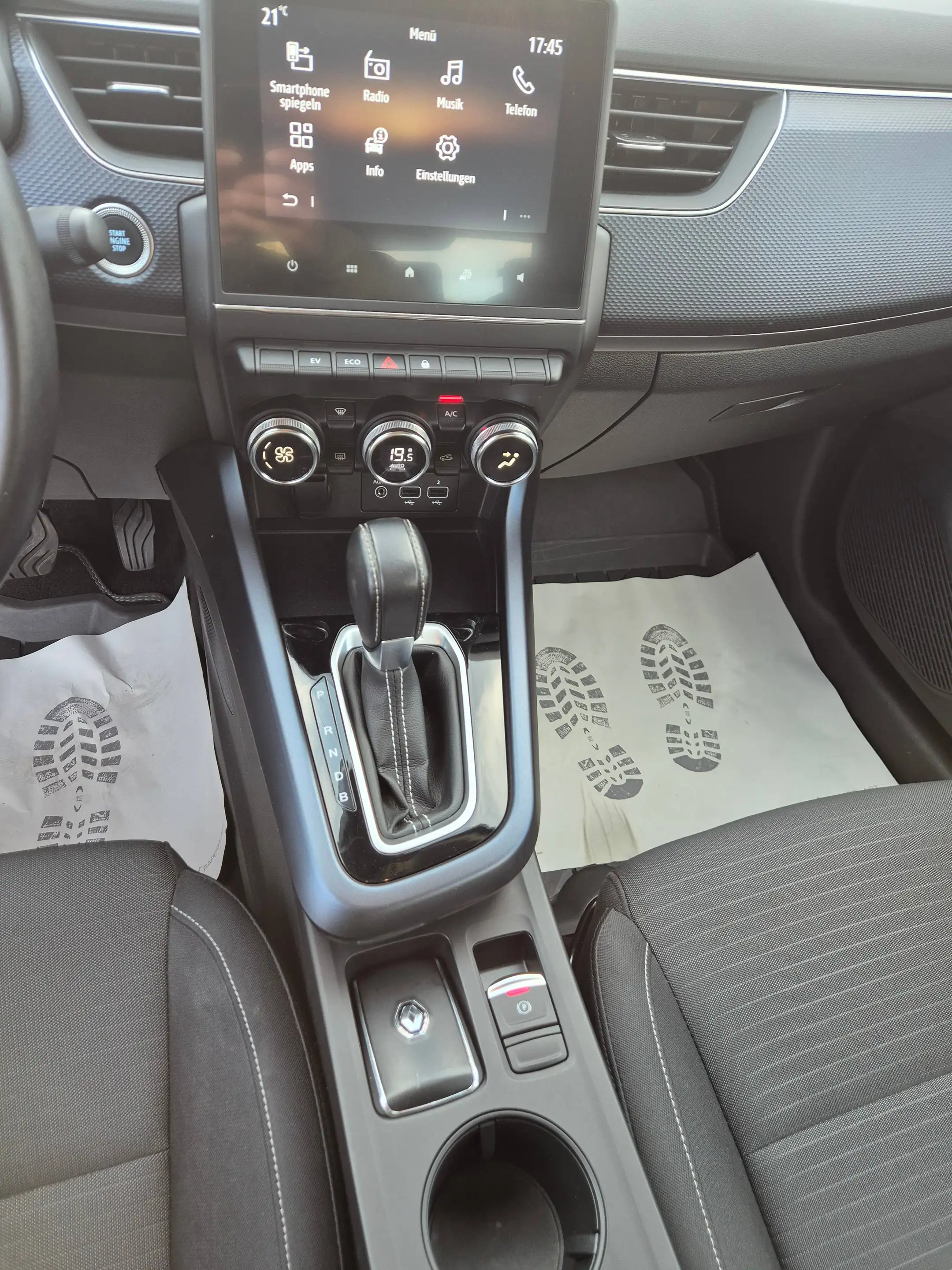 Renault Arkana Arkana E-Tech Hybrid 145 Zen Aut. — photo 12
