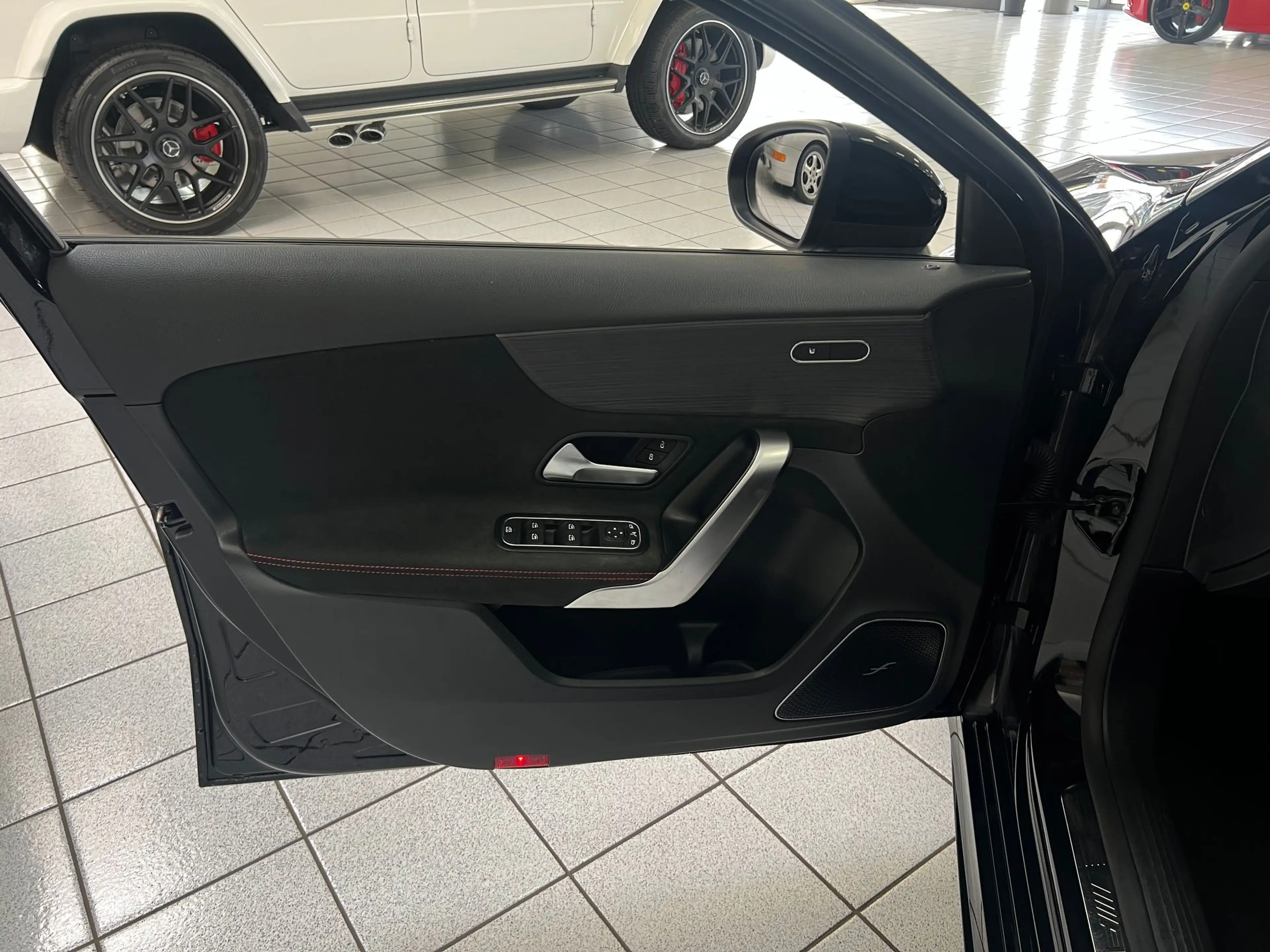 Mercedes-Benz A 45 AMG 4Matic PANO*BURMESTER*HUD*360°*DRIVERS* — photo 9