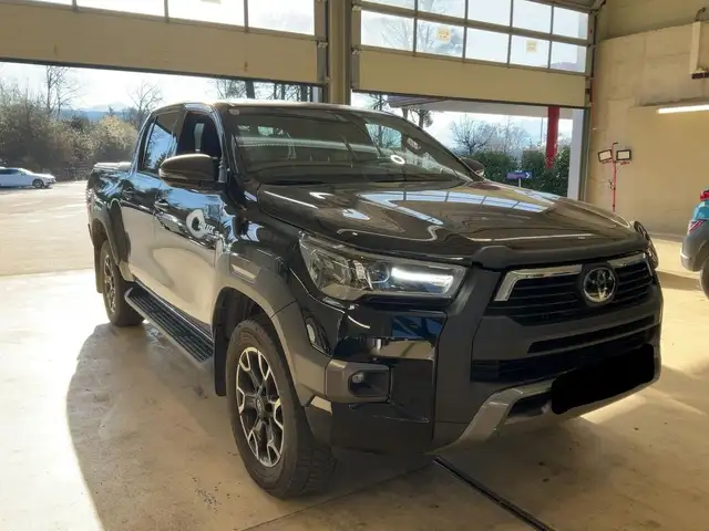 Toyota Hilux Hilux DK Invincible 4WD 2,8 D-4D Aut. Invincible